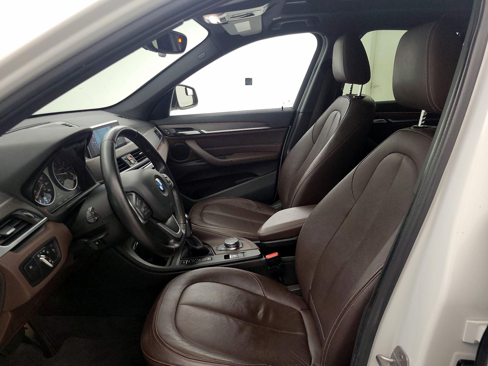 Thumbnail: 2017 BMW X1 - 11