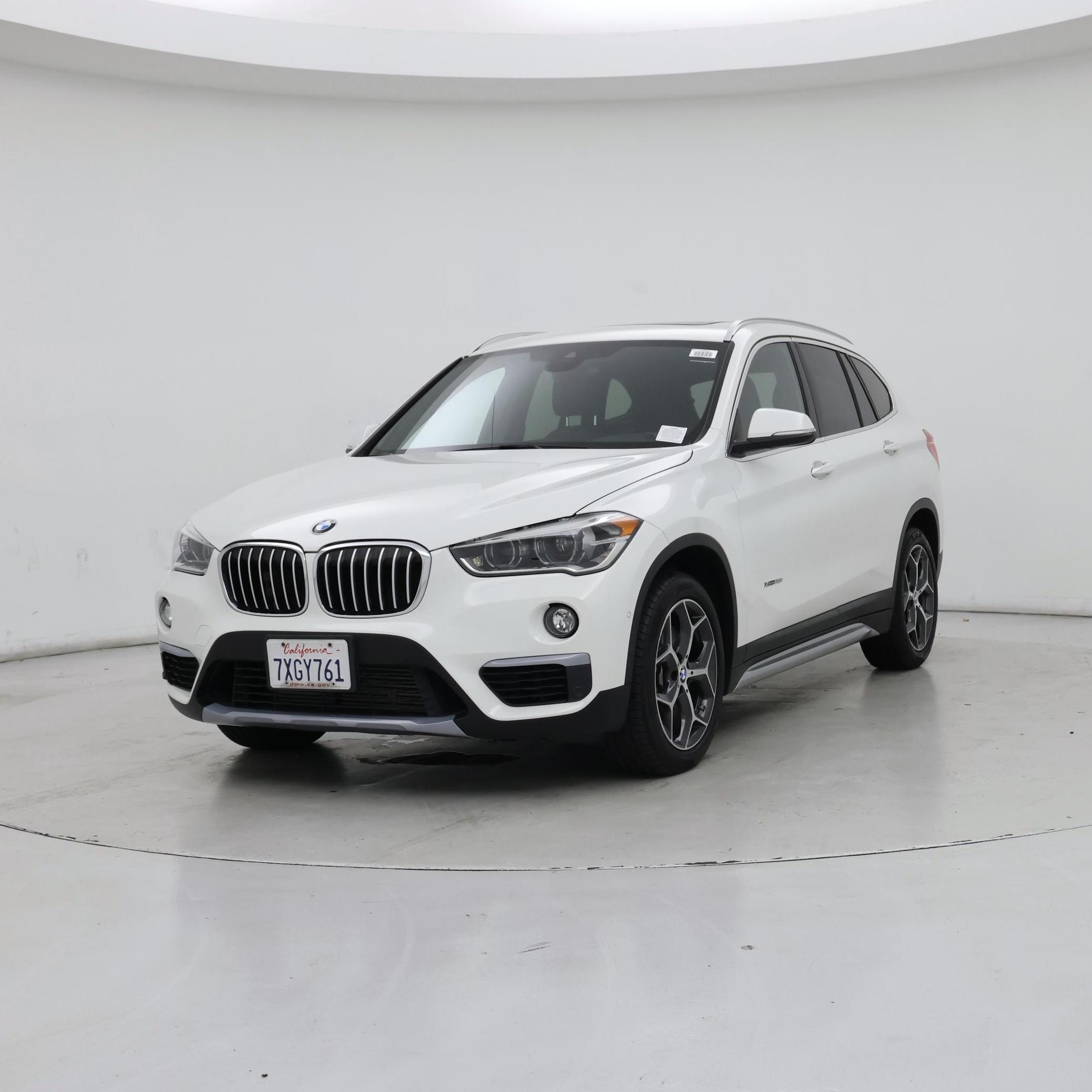 Thumbnail: 2017 BMW X1 - 4