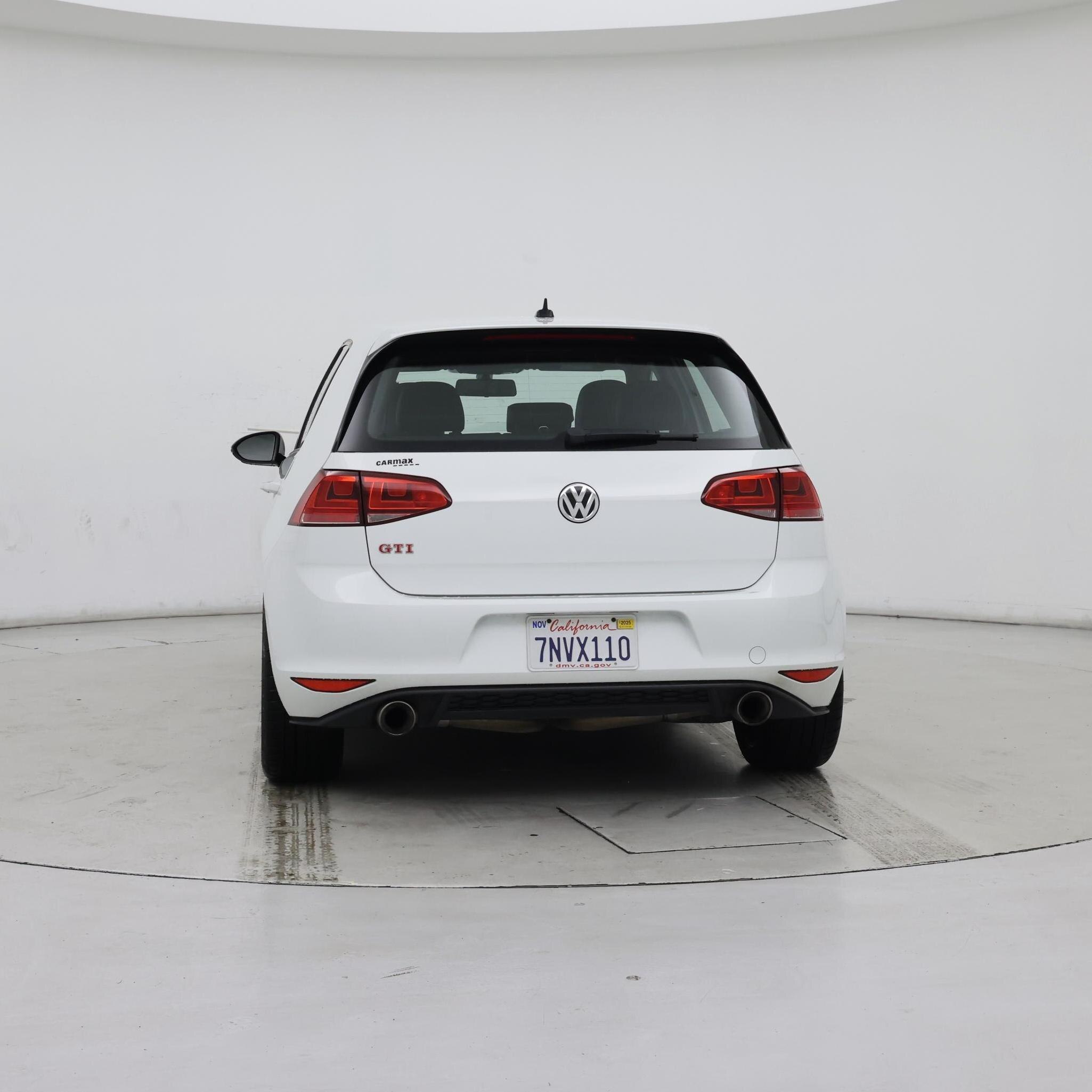 Thumbnail: 2016 Volkswagen Golf - 6