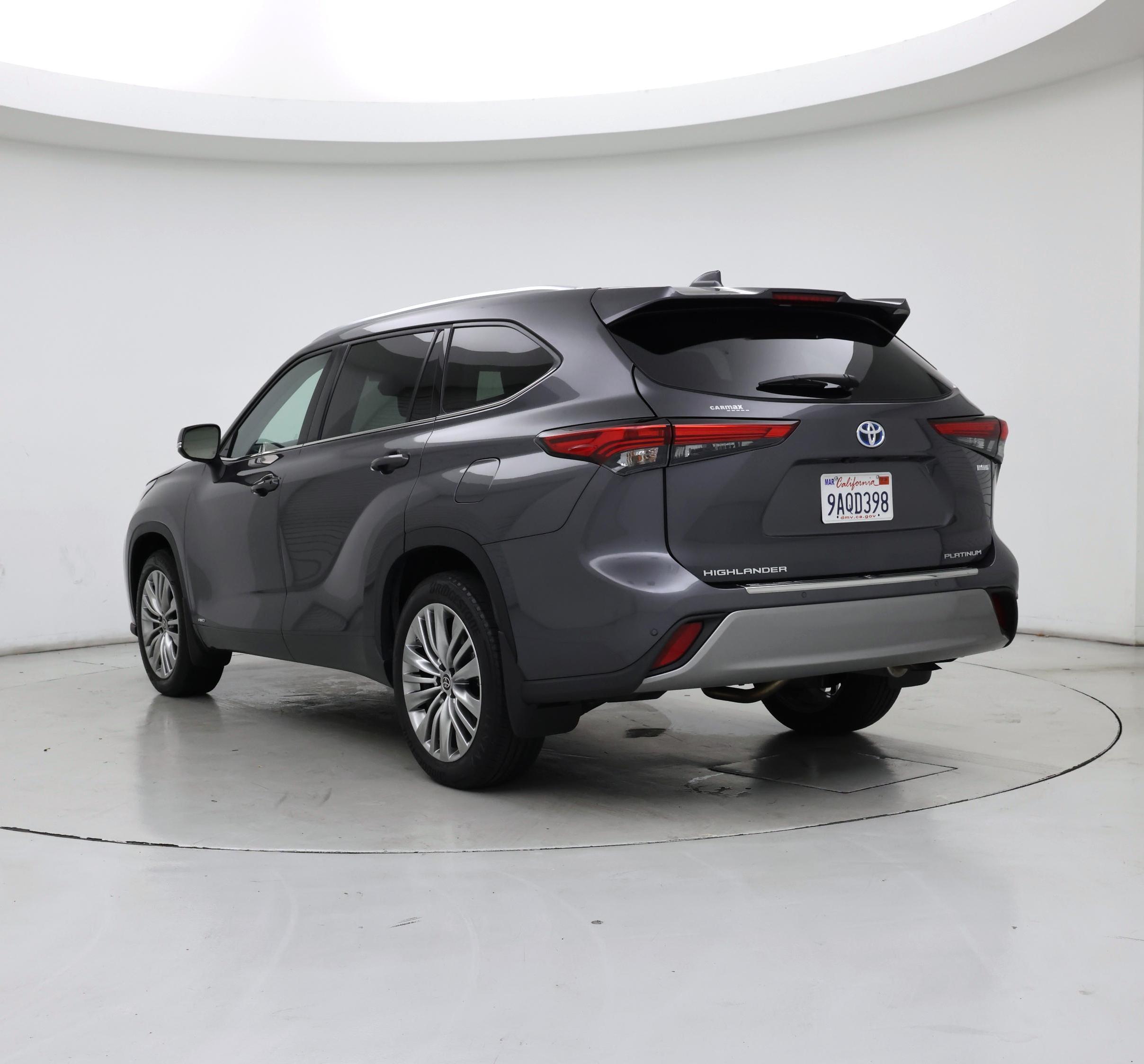 Thumbnail: 2022 Toyota Highlander - 2