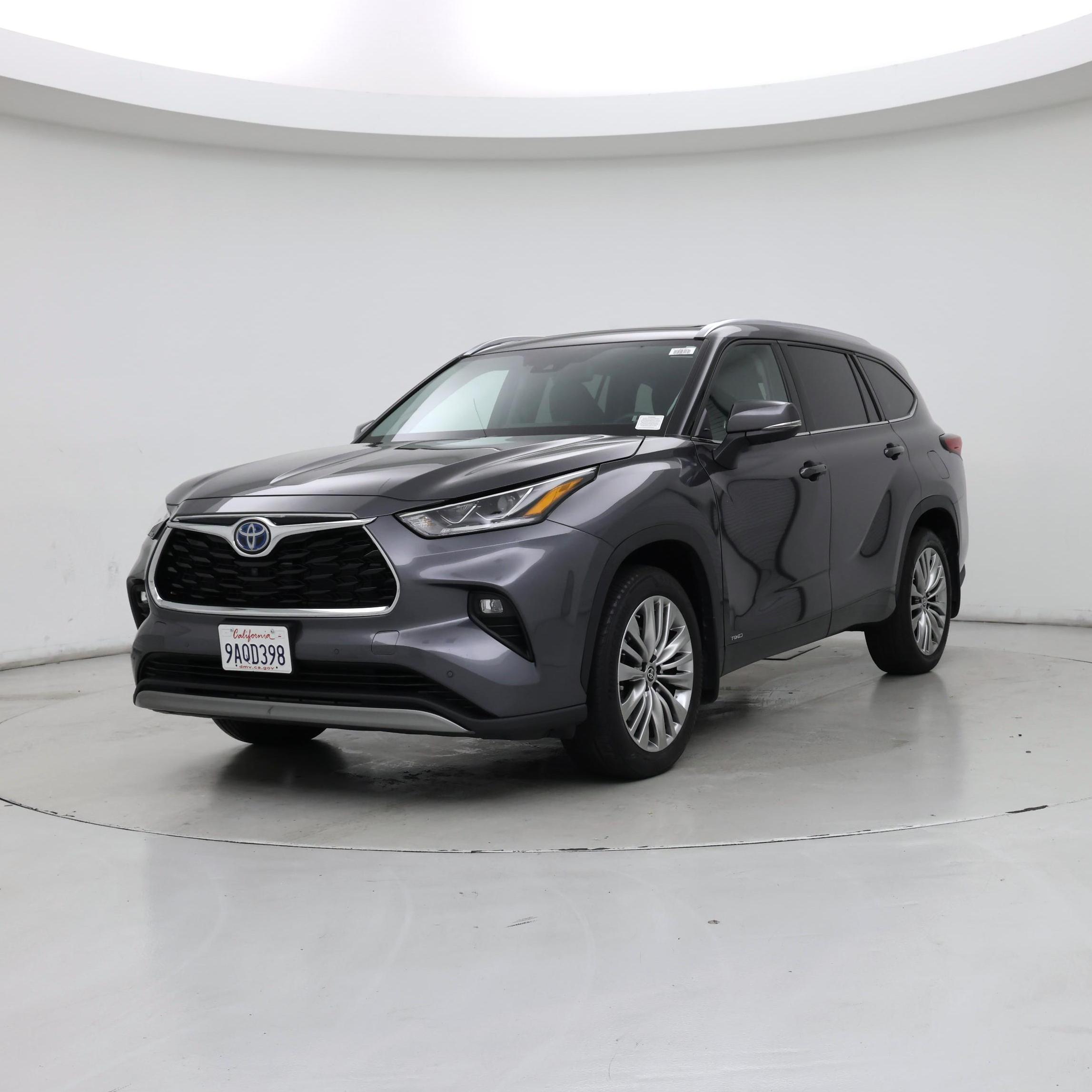 Thumbnail: 2022 Toyota Highlander - 4