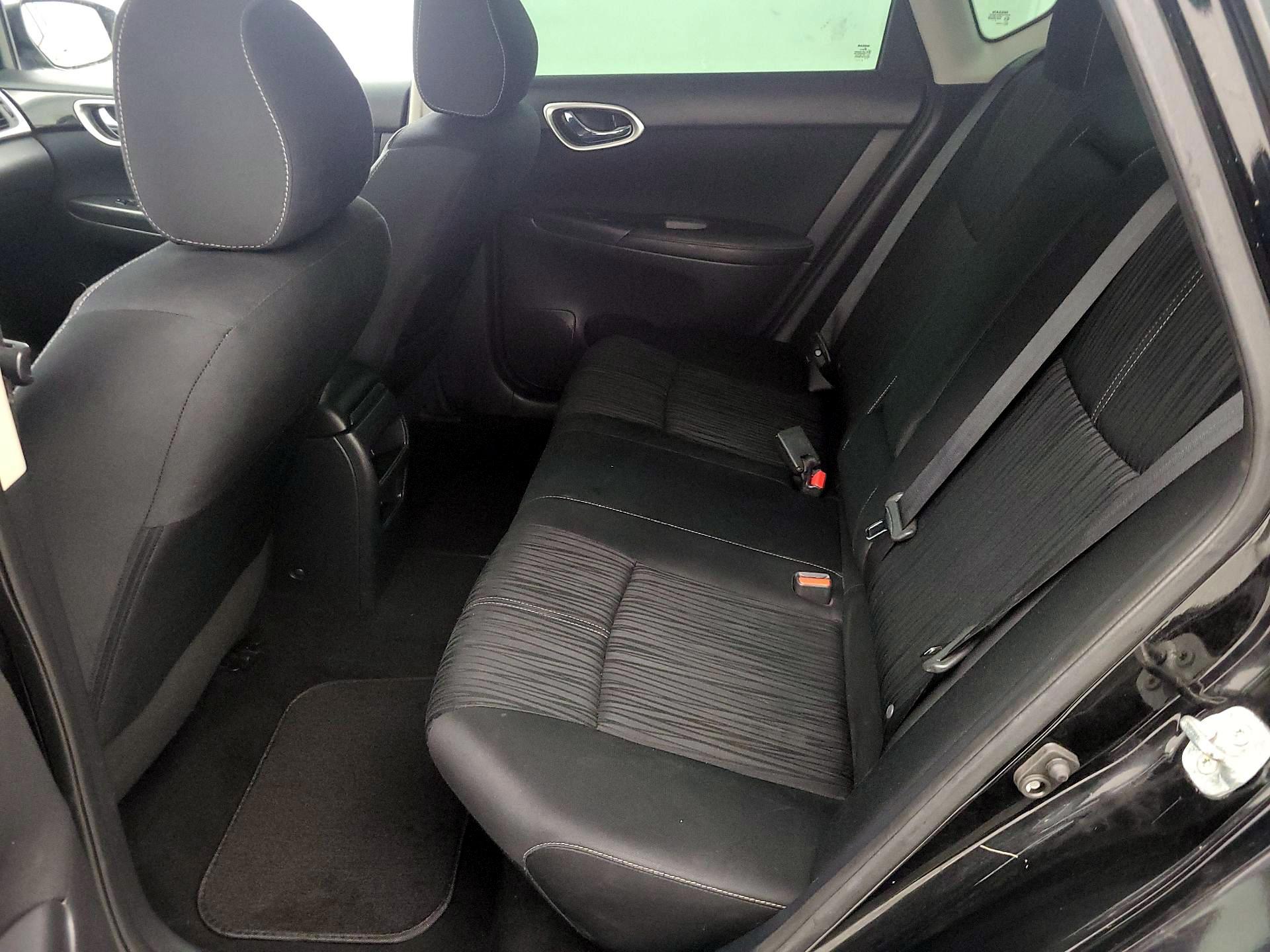 Thumbnail: 2017 Nissan Sentra - 20