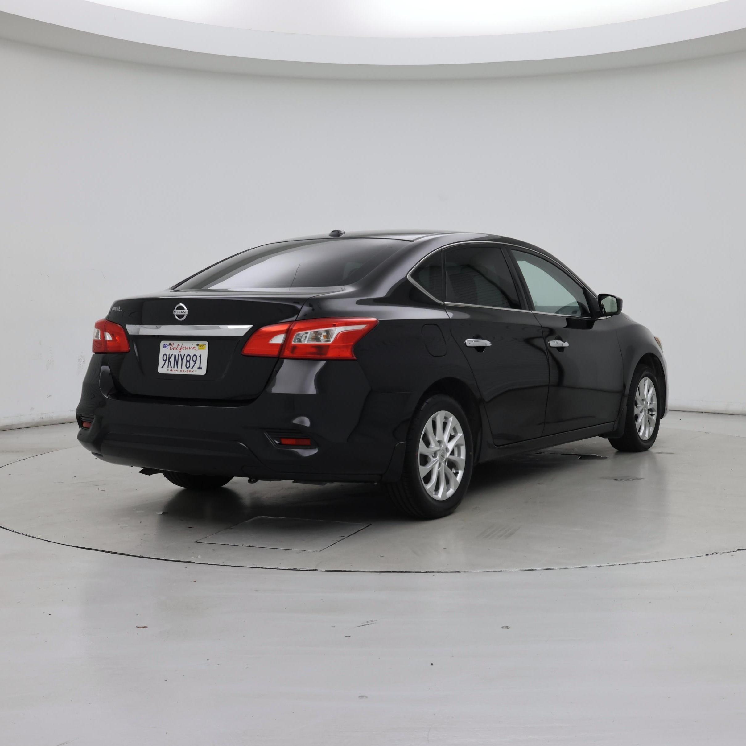 Thumbnail: 2017 Nissan Sentra - 8