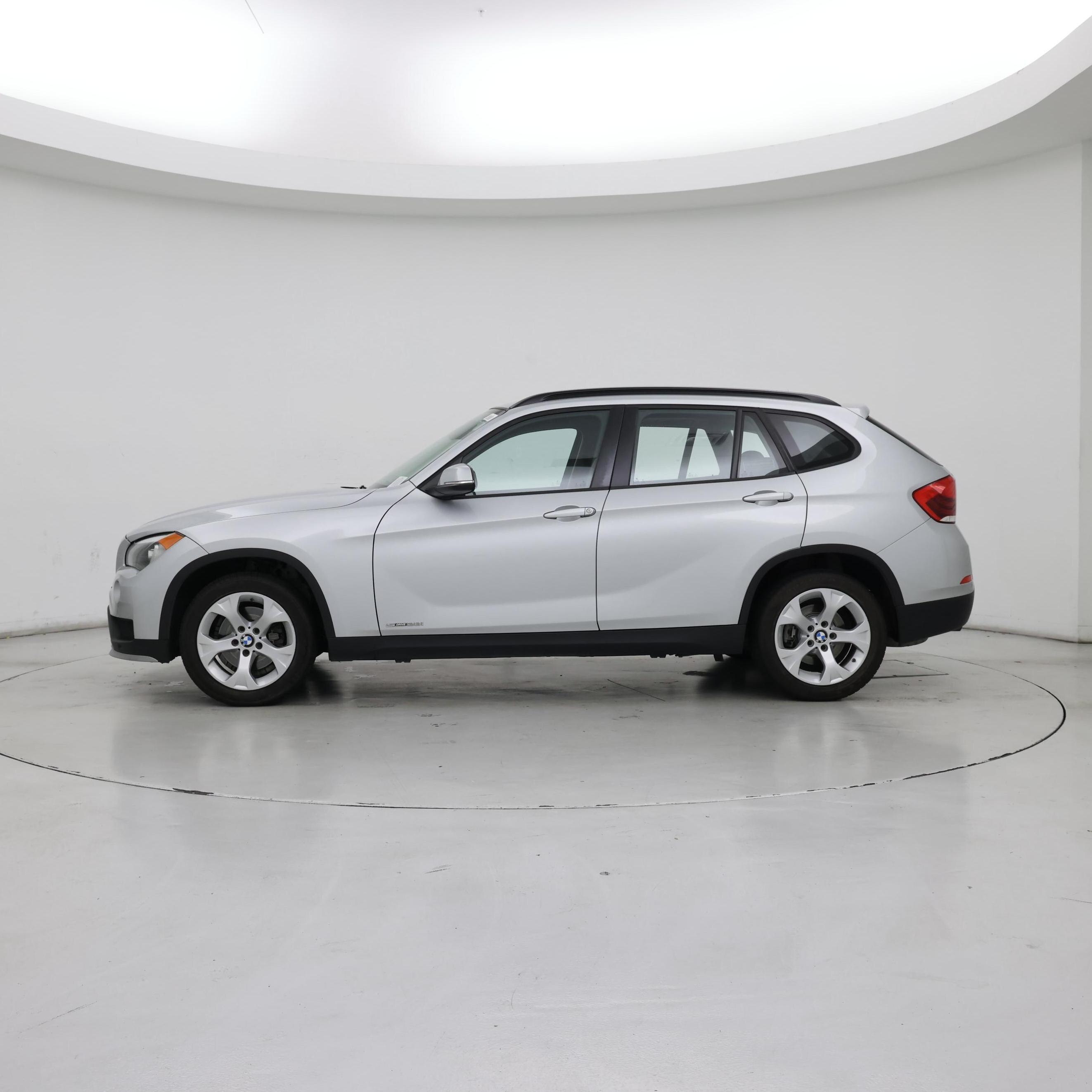 Thumbnail: 2015 BMW X1 - 3