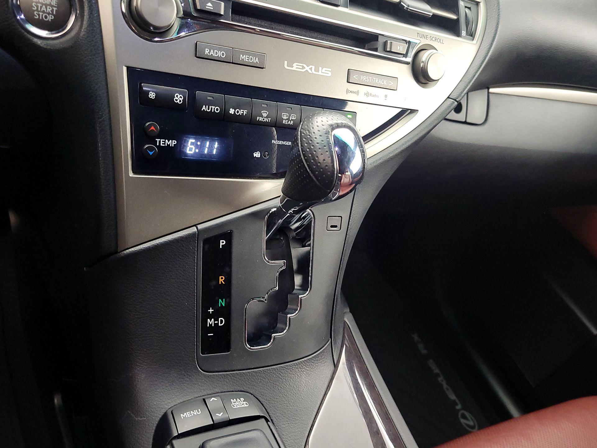 Thumbnail: 2015 Lexus RX - 18