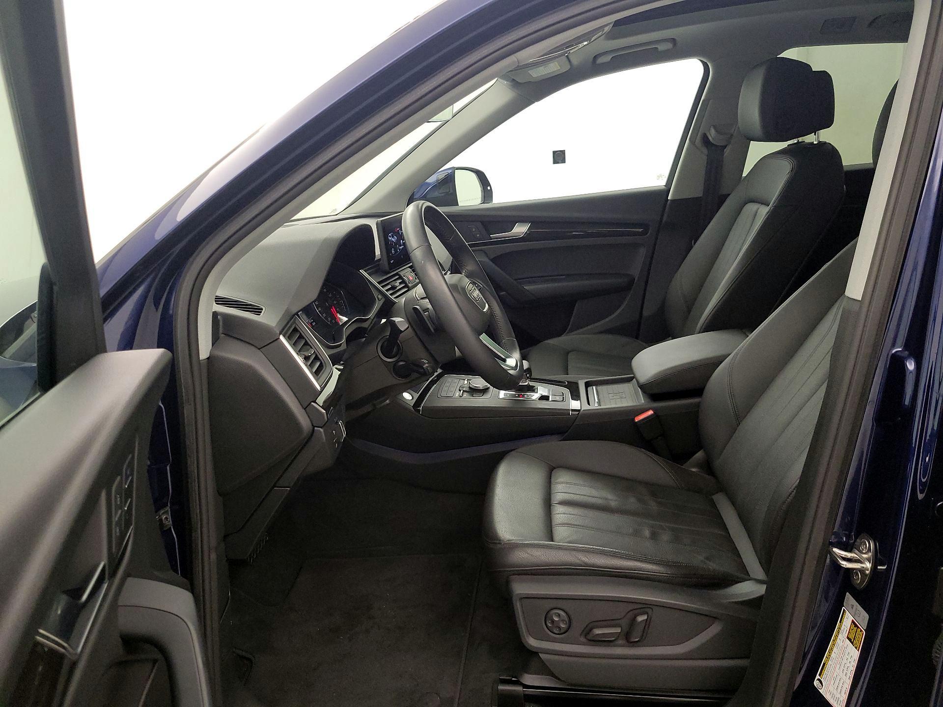 Thumbnail: 2020 Audi Q5 - 11