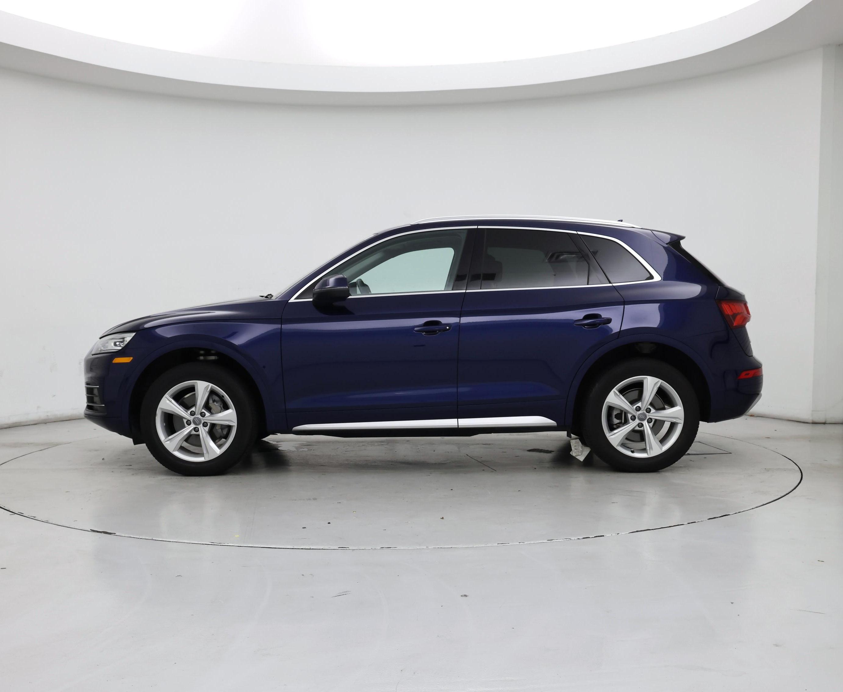 Thumbnail: 2020 Audi Q5 - 3