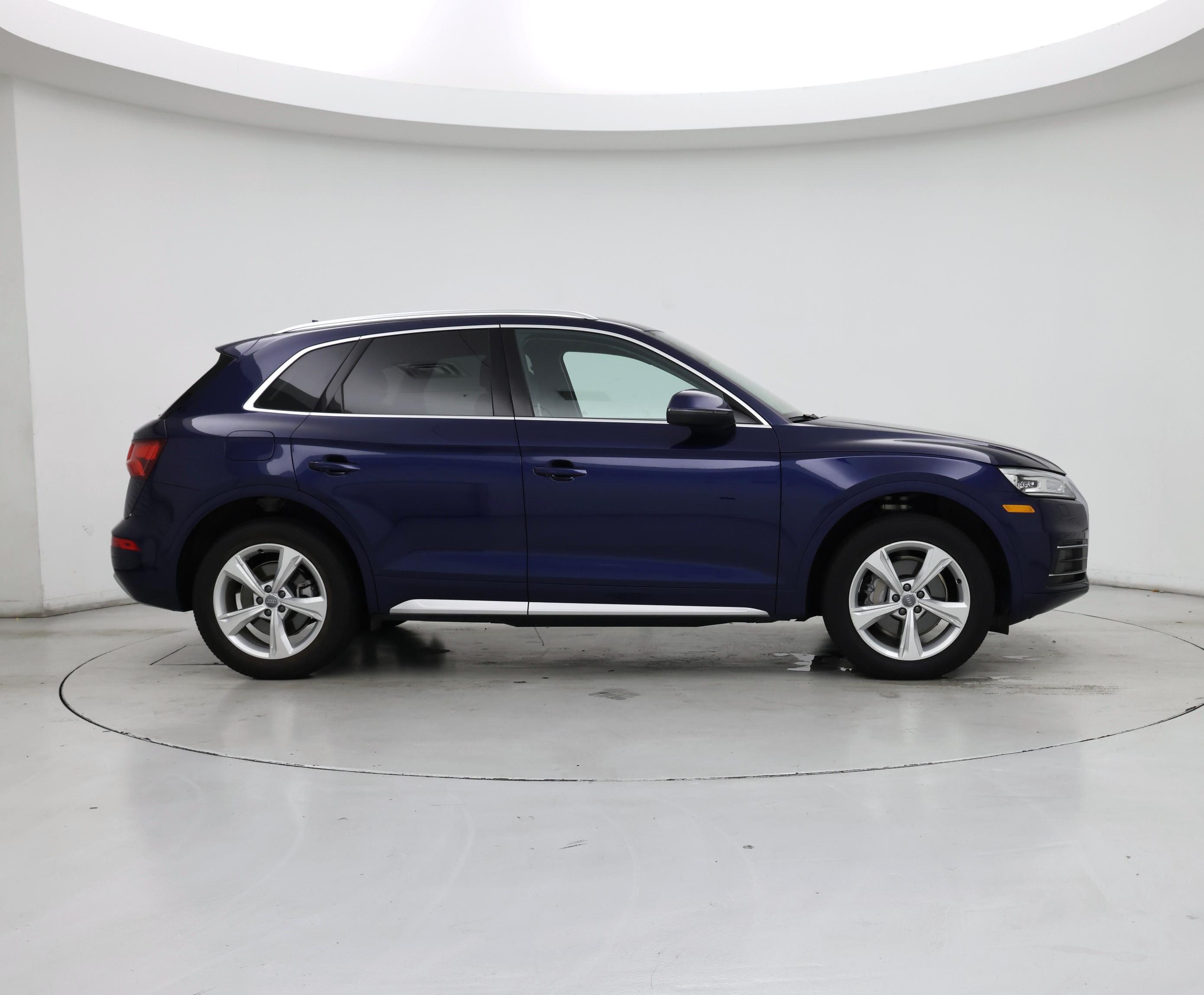 Thumbnail: 2020 Audi Q5 - 7