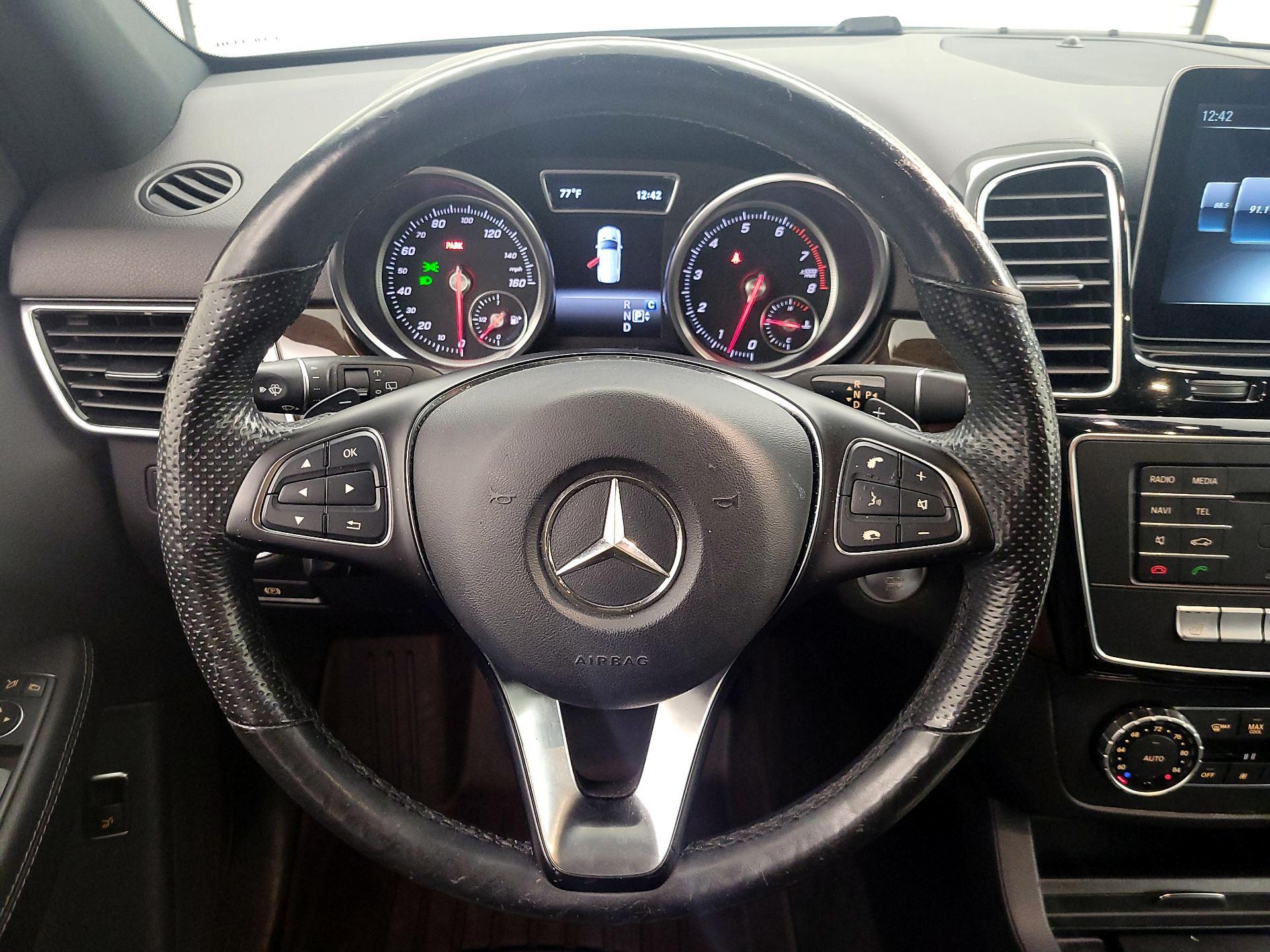 Thumbnail: 2018 Mercedes-Benz GLE - 10