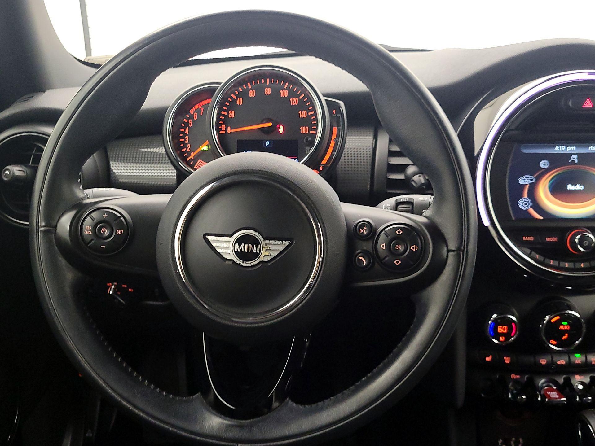 Thumbnail: 2018 MINI Cooper Hardtop - 10