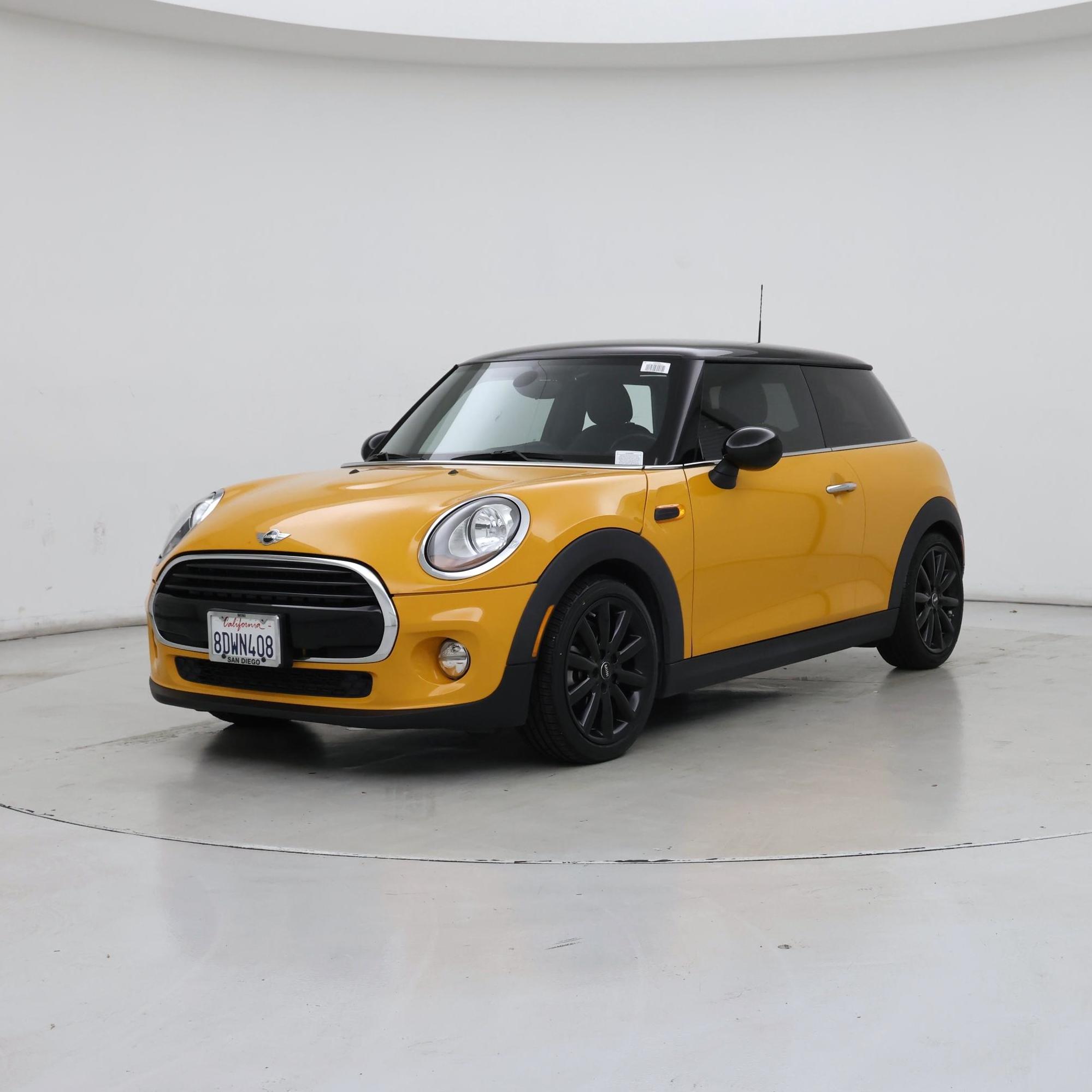 Thumbnail: 2018 MINI Cooper Hardtop - 4