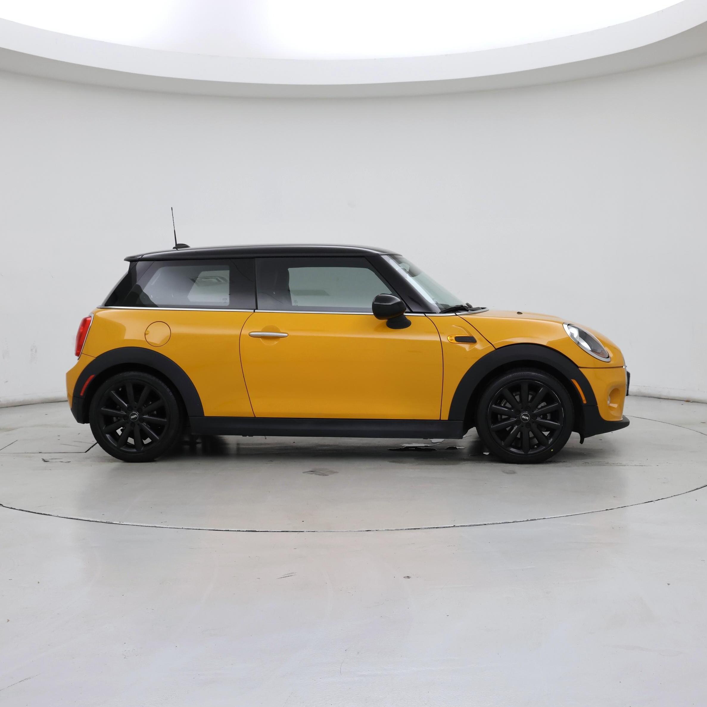 Thumbnail: 2018 MINI Cooper Hardtop - 7