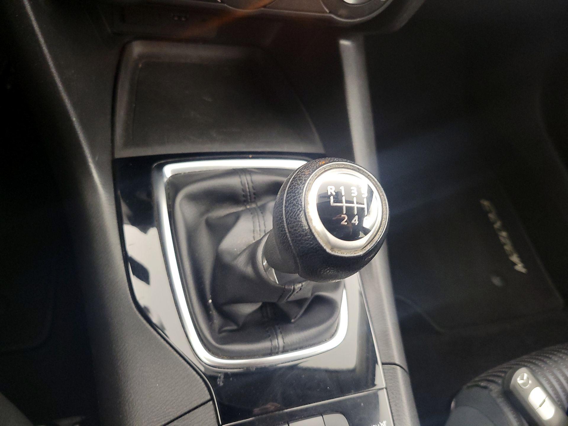 Thumbnail: 2016 Mazda Mazda3 - 17