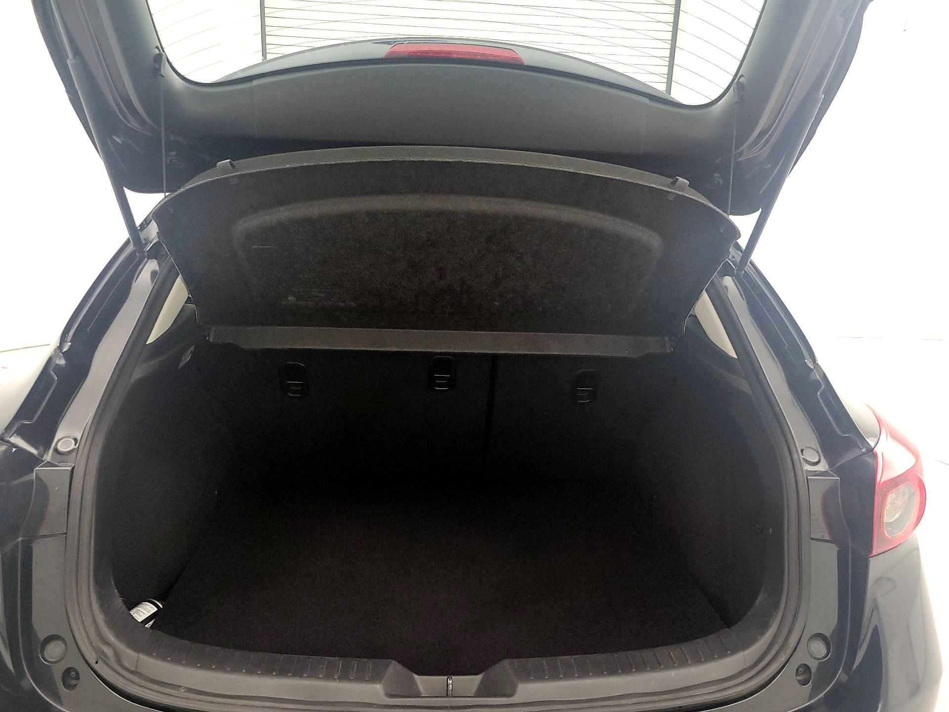 Thumbnail: 2016 Mazda Mazda3 - 19
