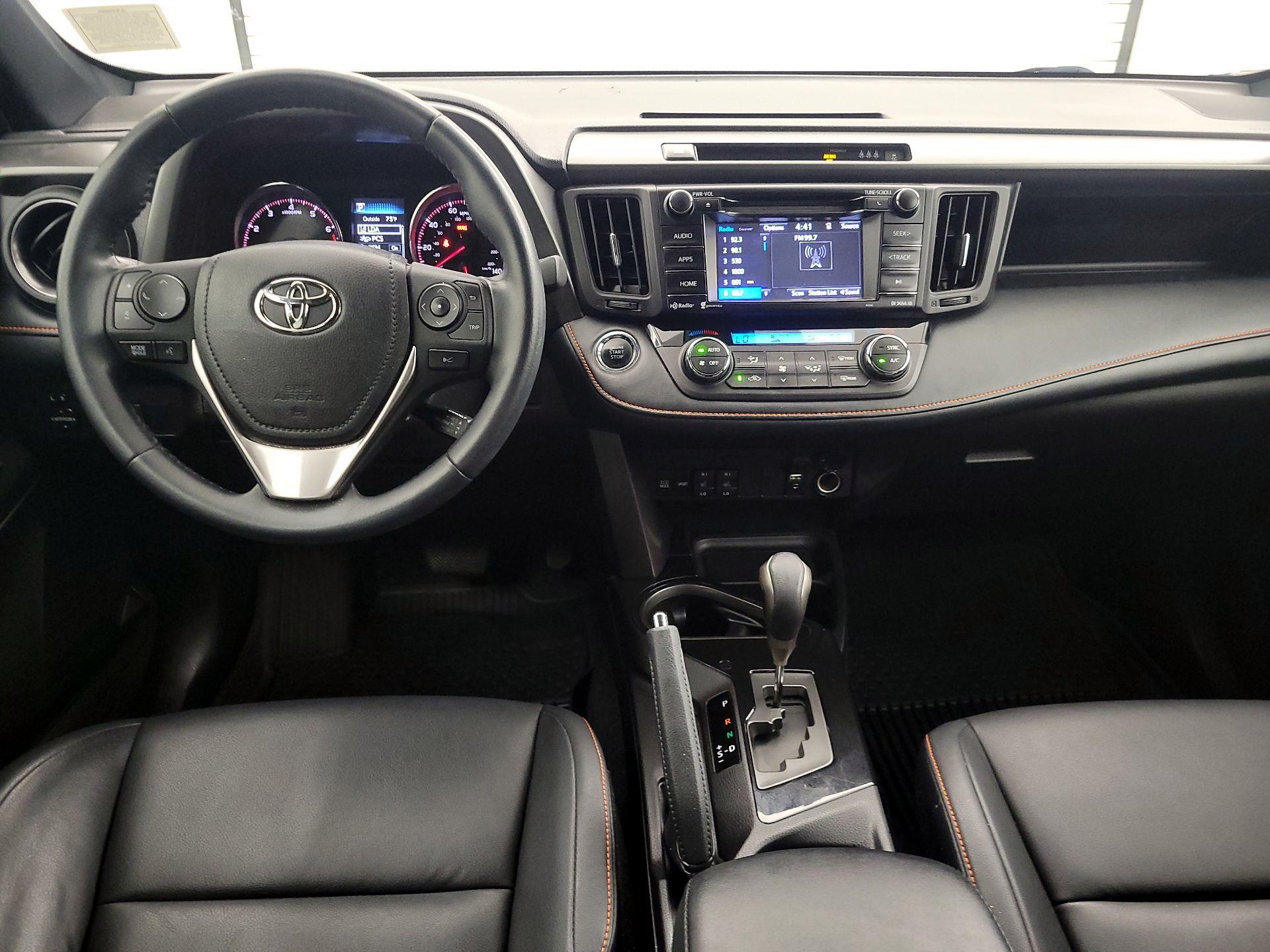 Thumbnail: 2018 Toyota RAV4 - 9