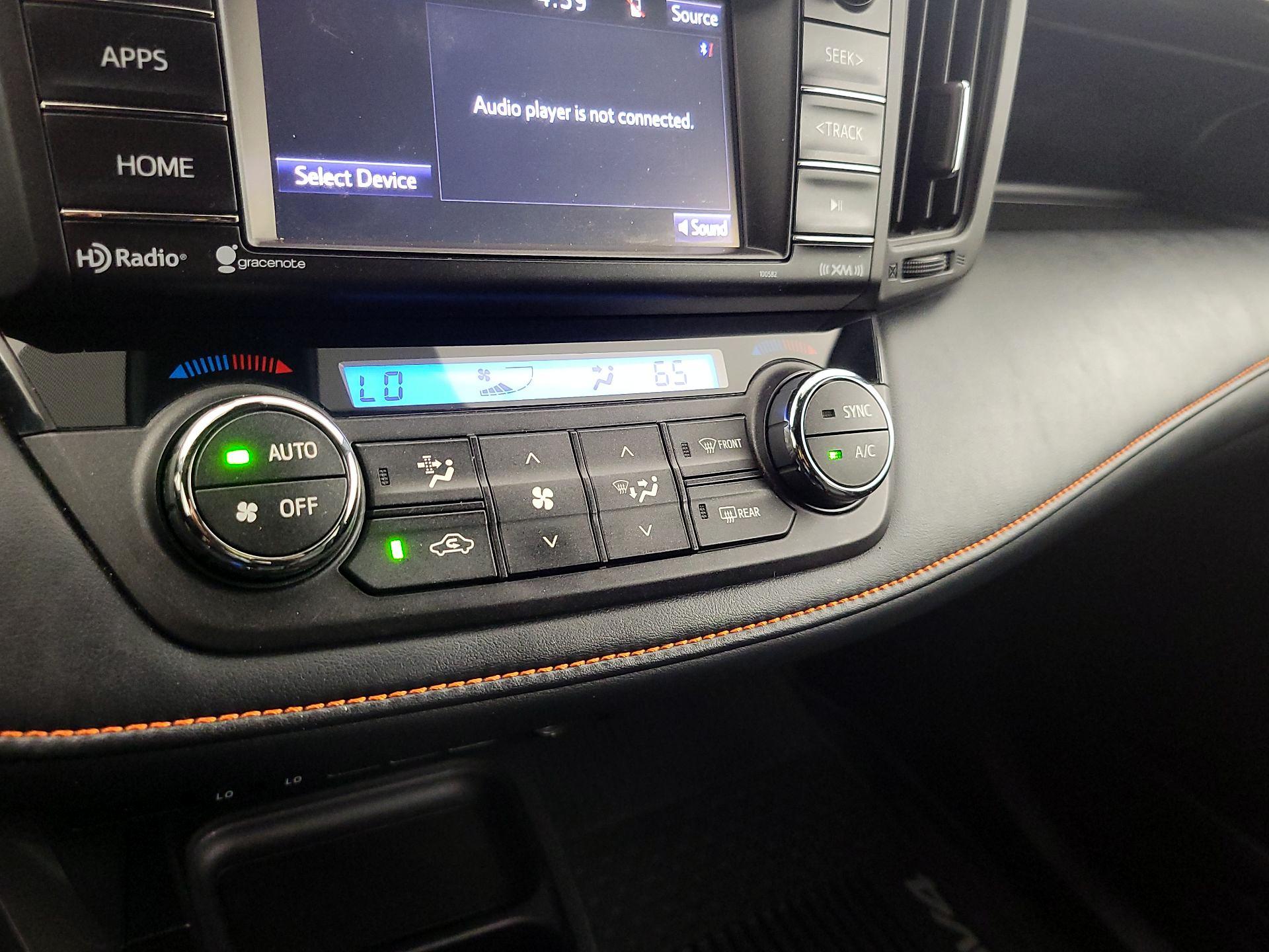 Thumbnail: 2018 Toyota RAV4 - 16