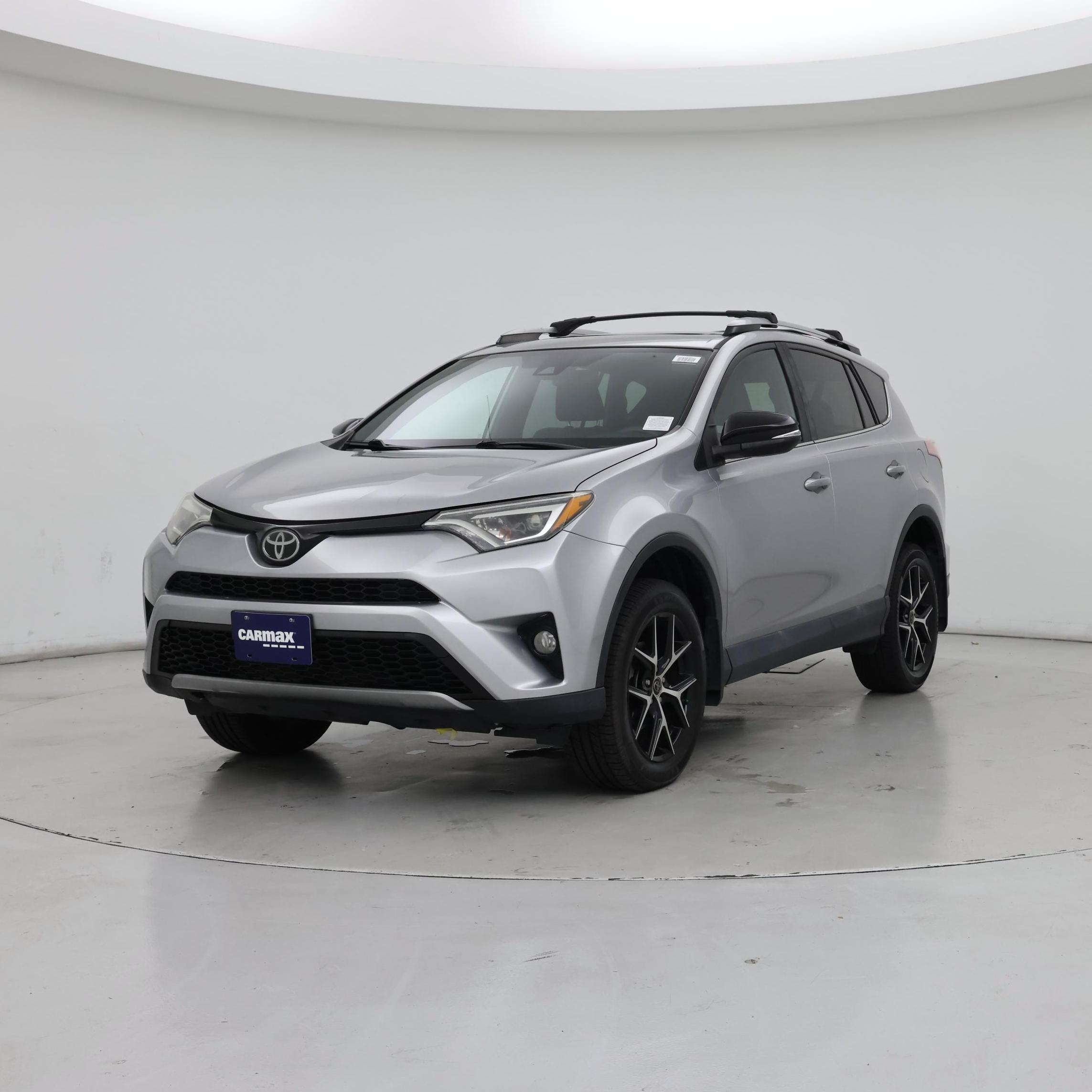 Thumbnail: 2018 Toyota RAV4 - 4