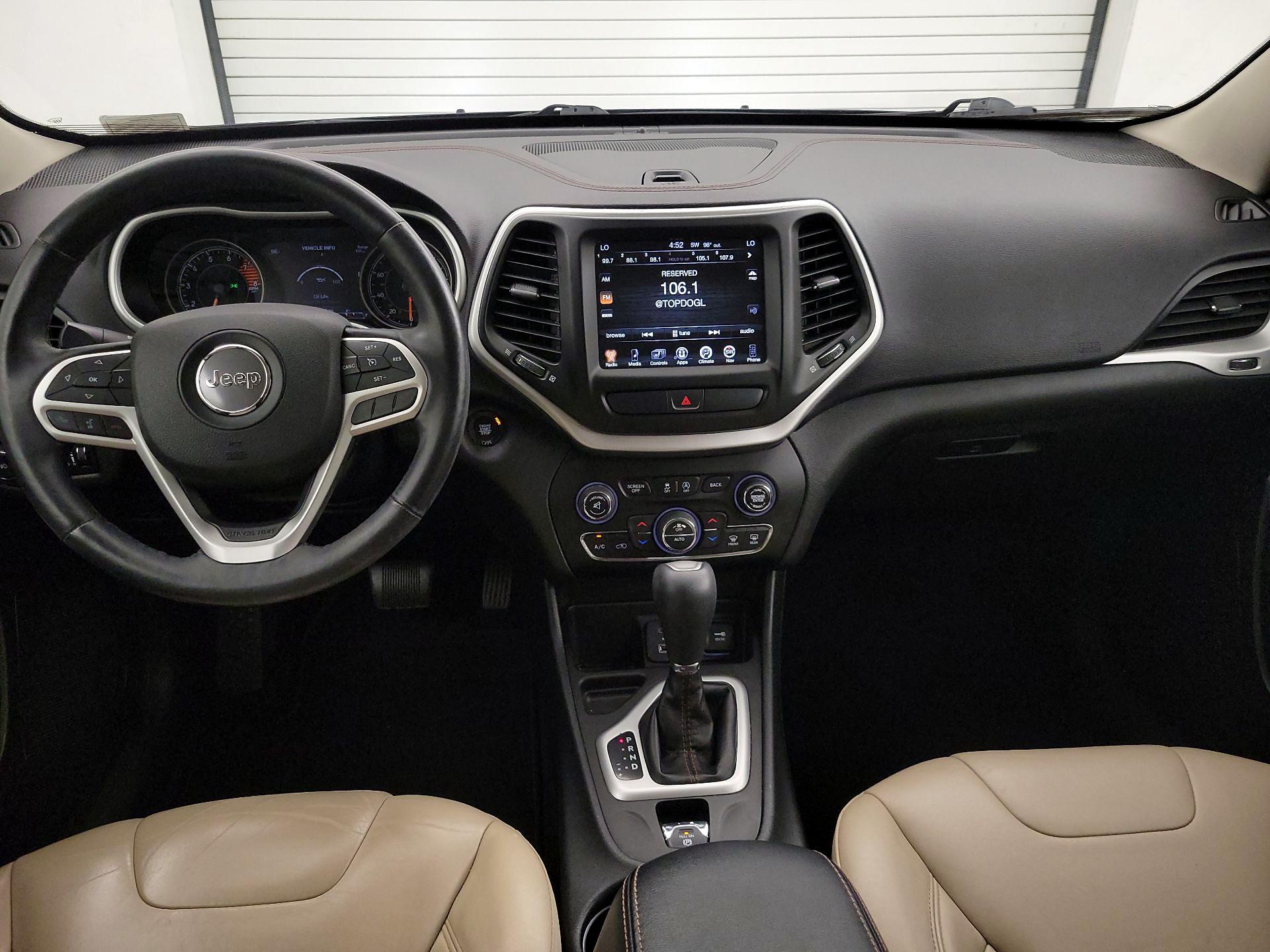 Thumbnail: 2017 Jeep Cherokee - 9