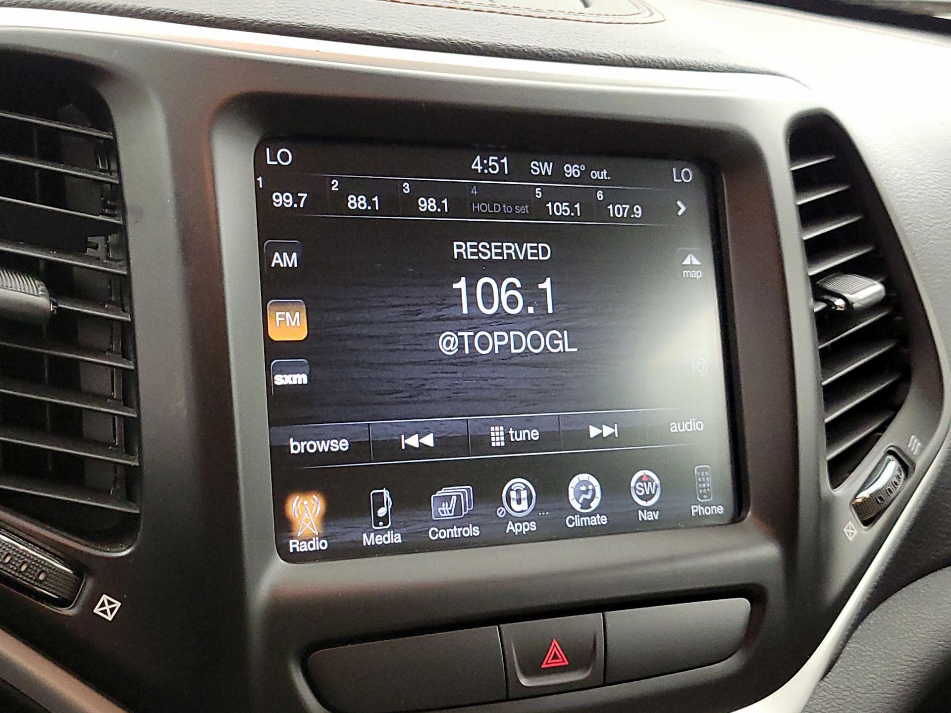 Thumbnail: 2017 Jeep Cherokee - 15