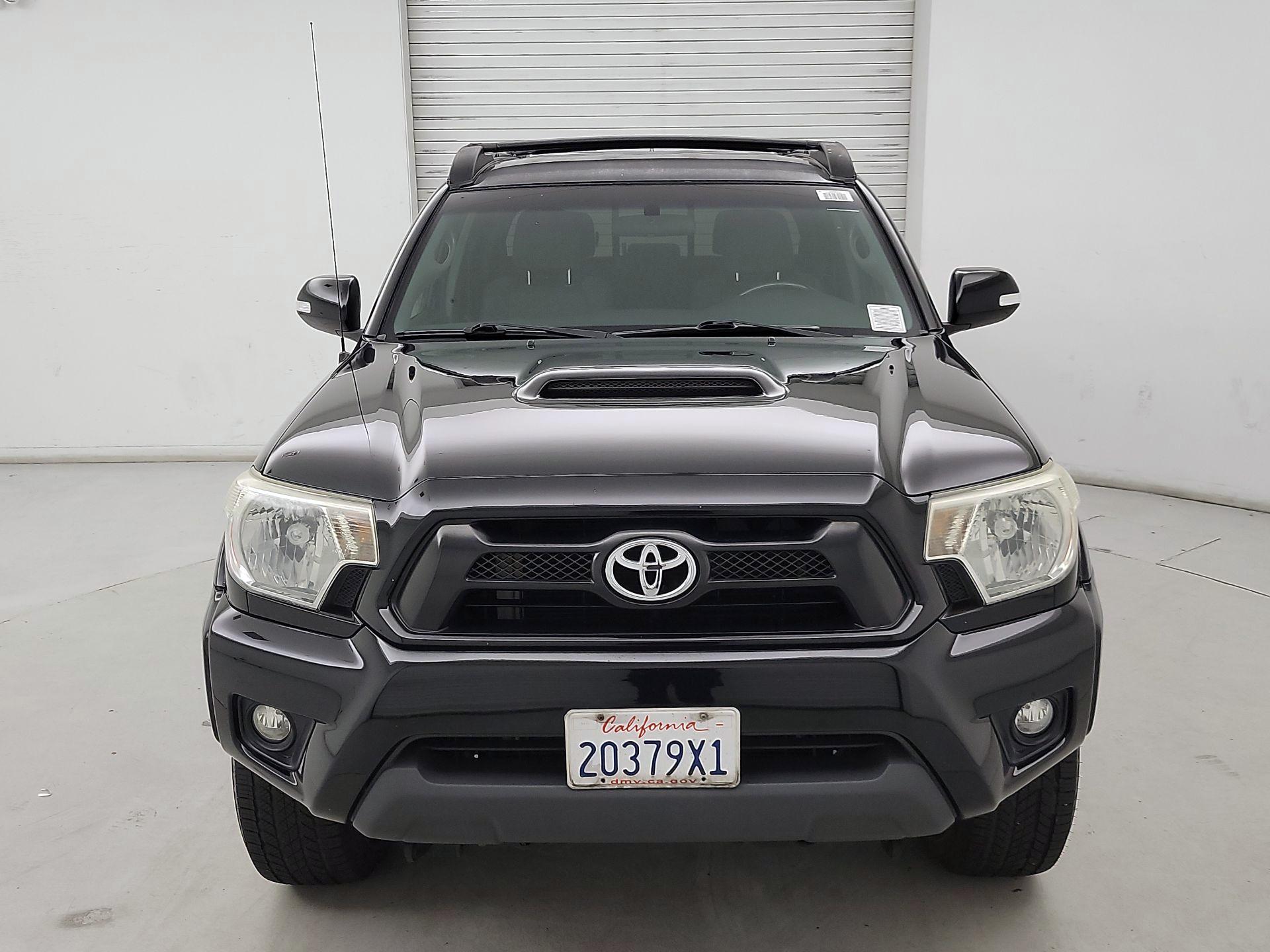 Thumbnail: 2015 Toyota Tacoma - 2