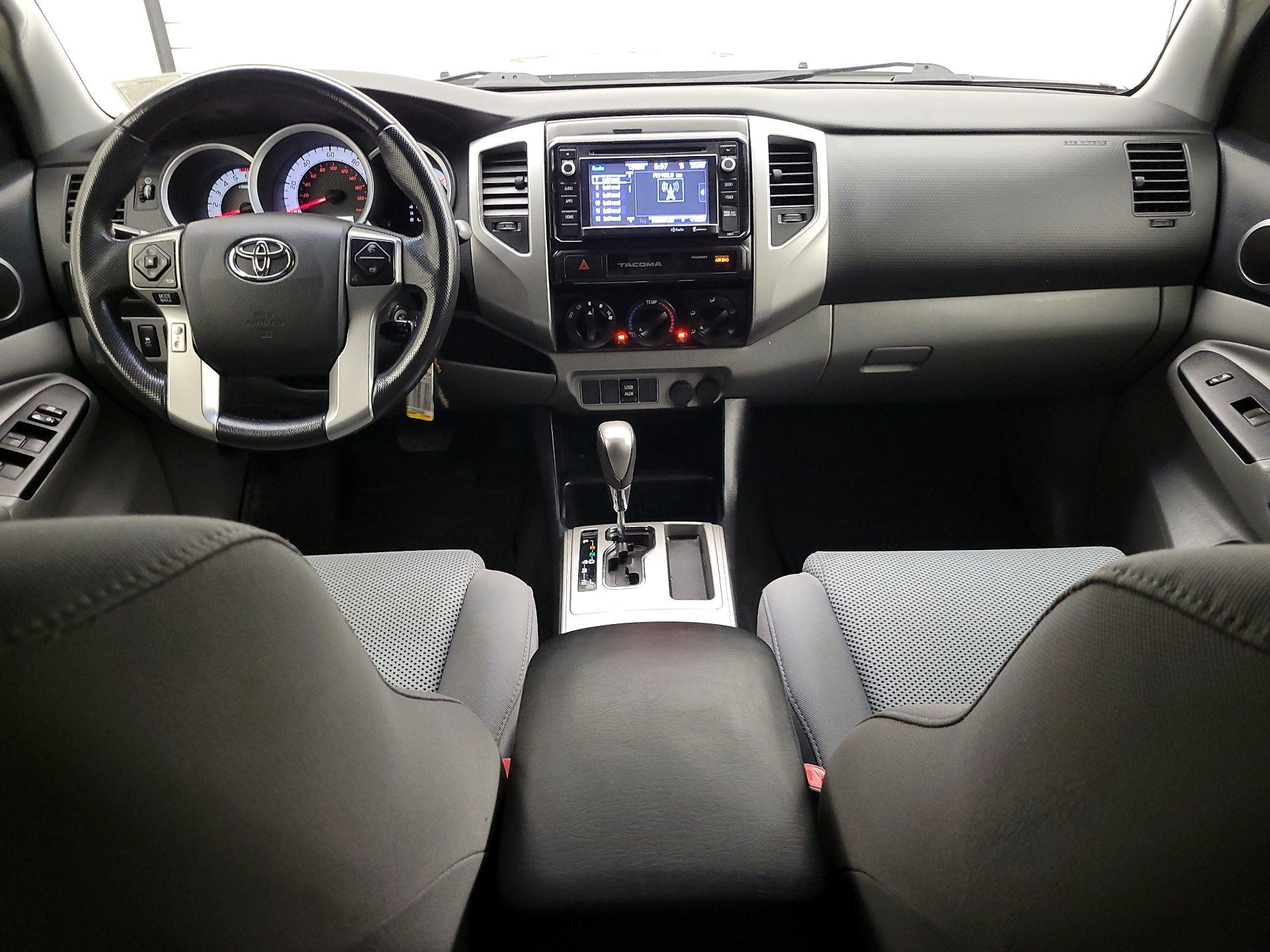Thumbnail: 2015 Toyota Tacoma - 8