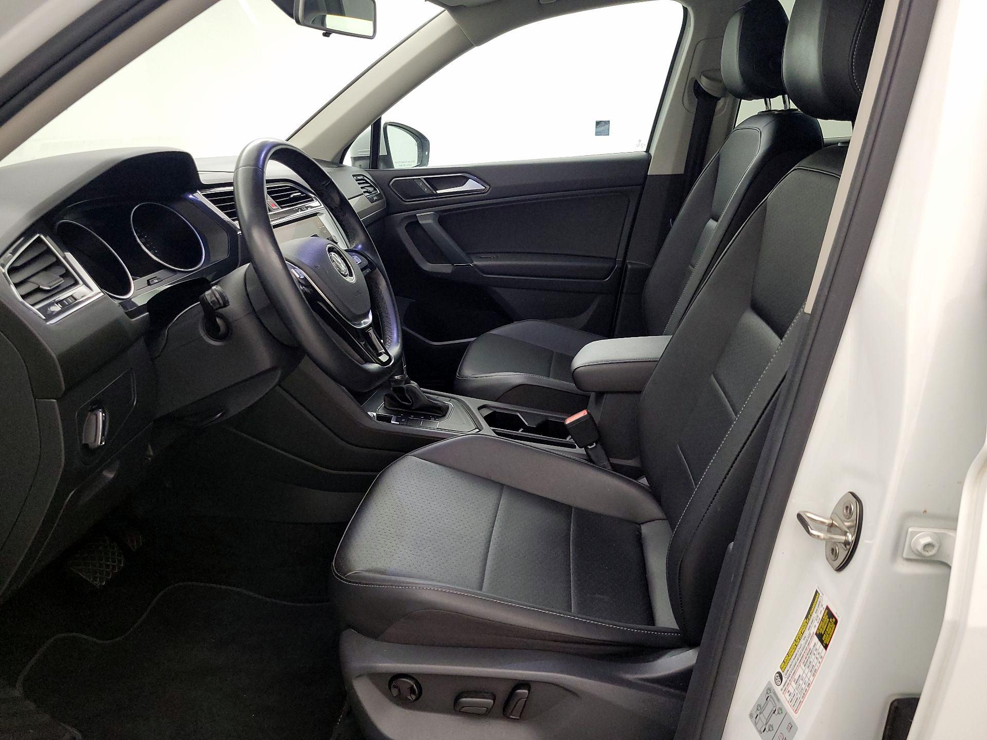 Thumbnail: 2018 Volkswagen Tiguan - 11