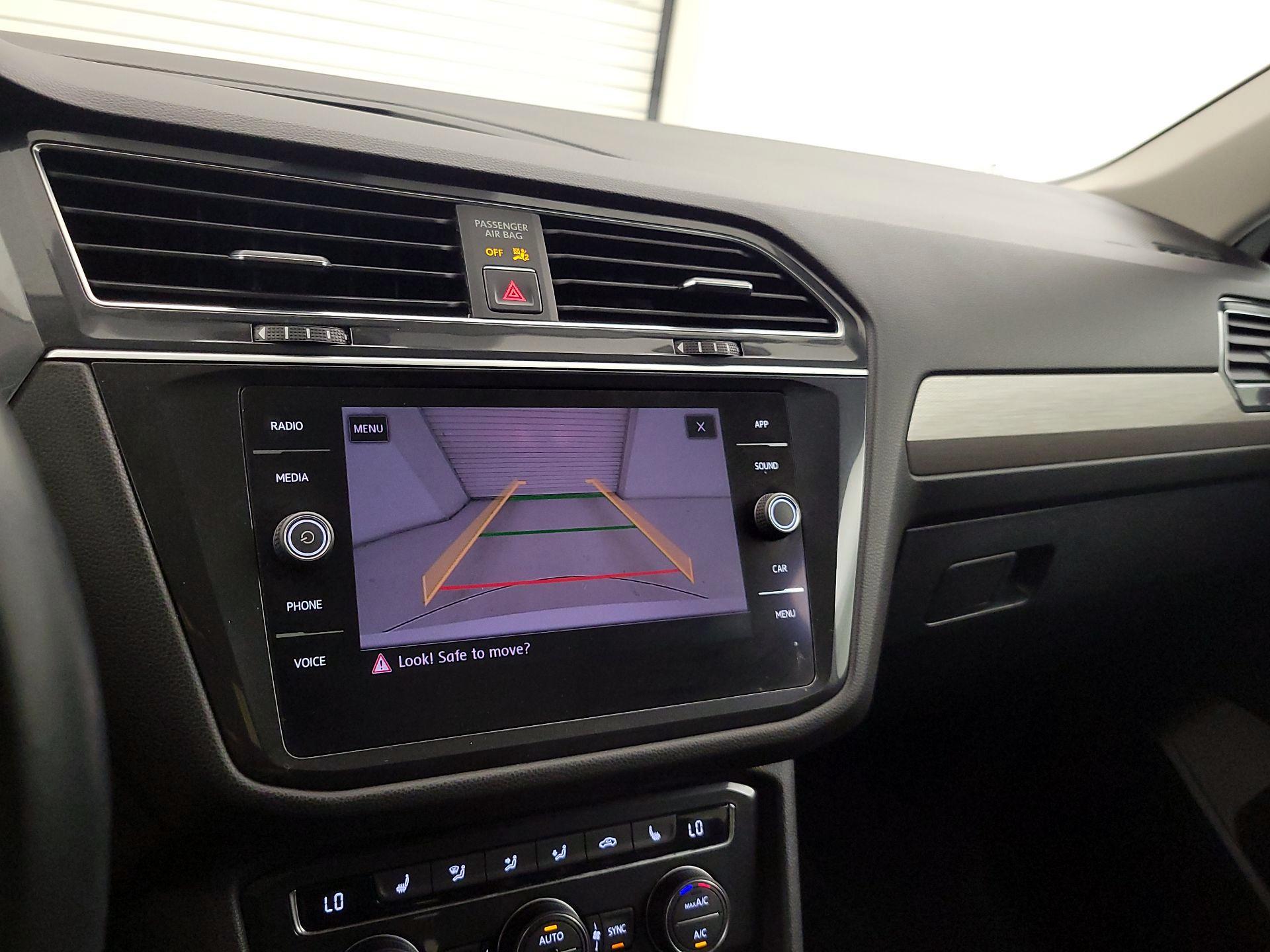 Thumbnail: 2018 Volkswagen Tiguan - 14