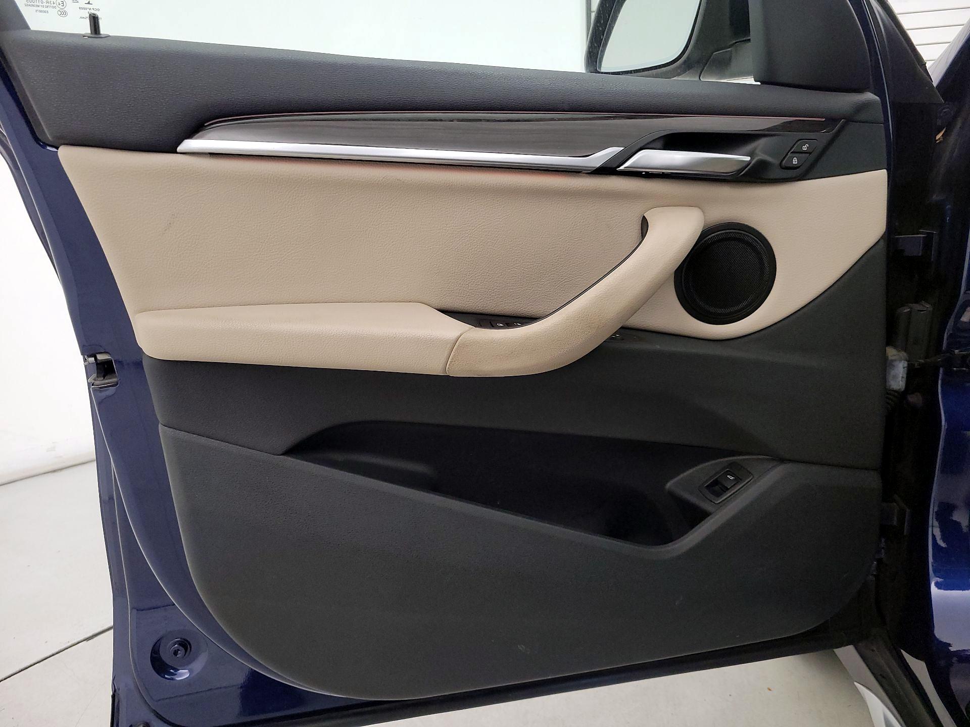 Thumbnail: 2018 BMW X1 - 12