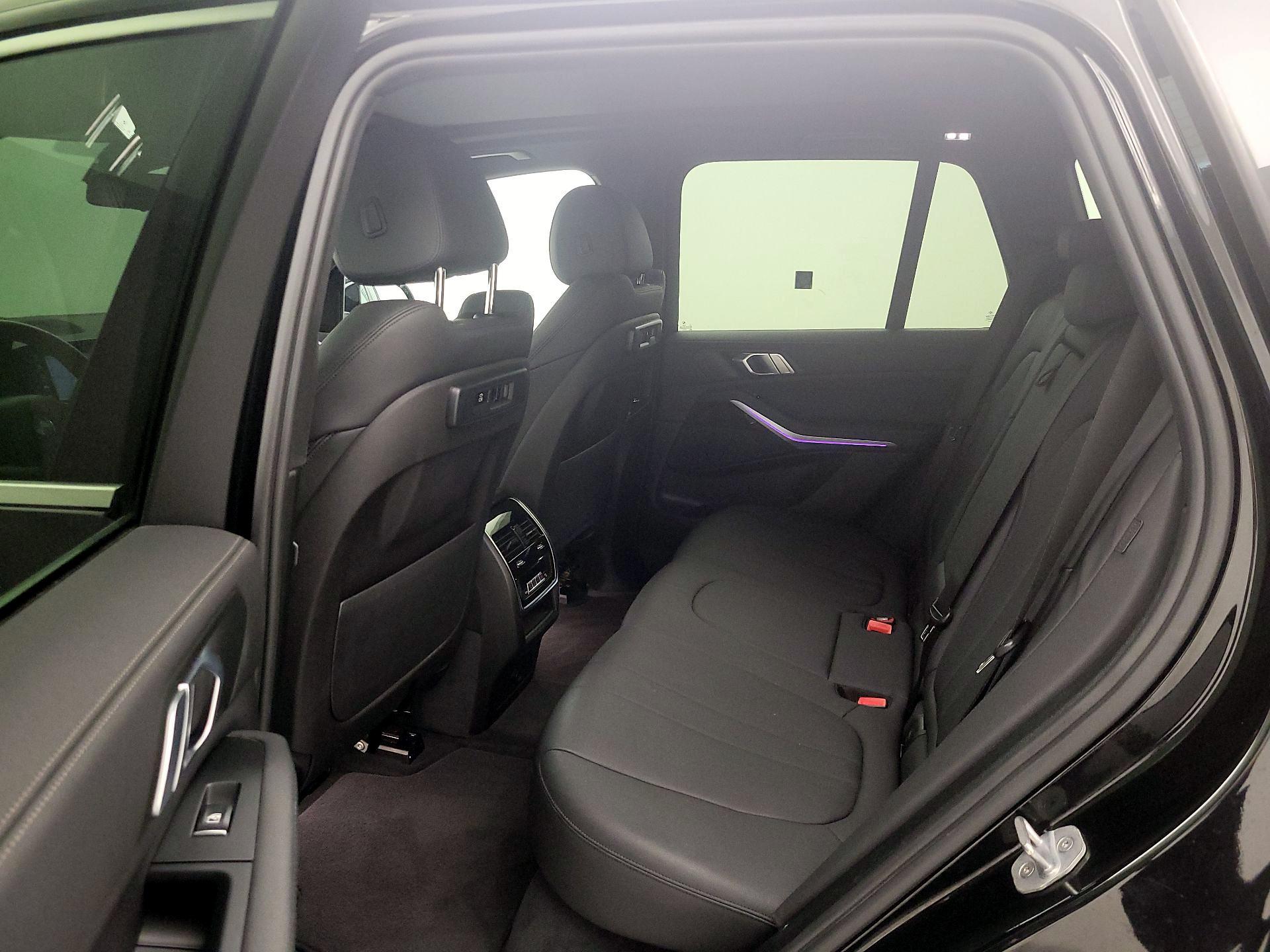 Thumbnail: 2020 BMW X5 - 20