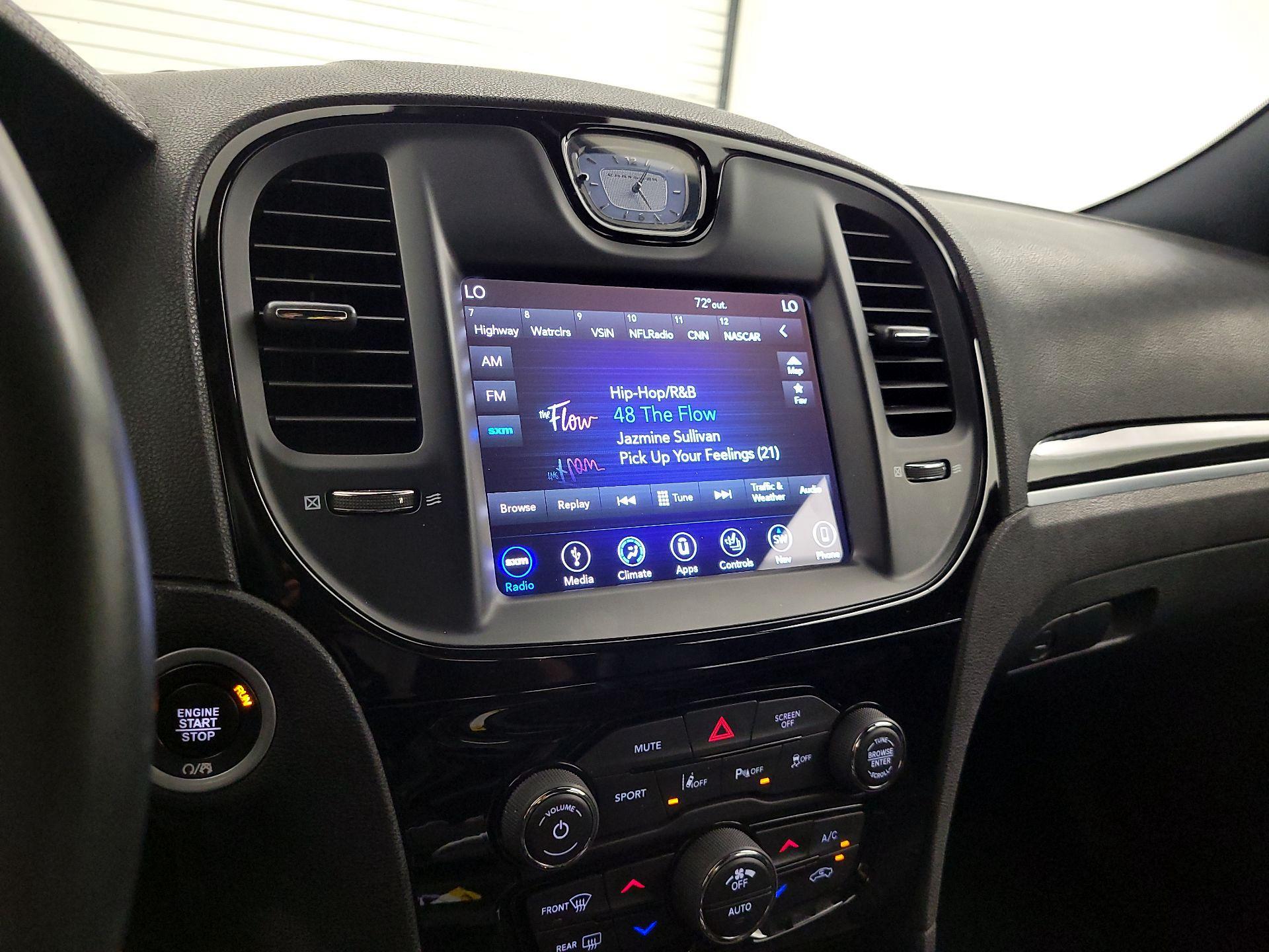 Thumbnail: 2018 Chrysler 300 - 16