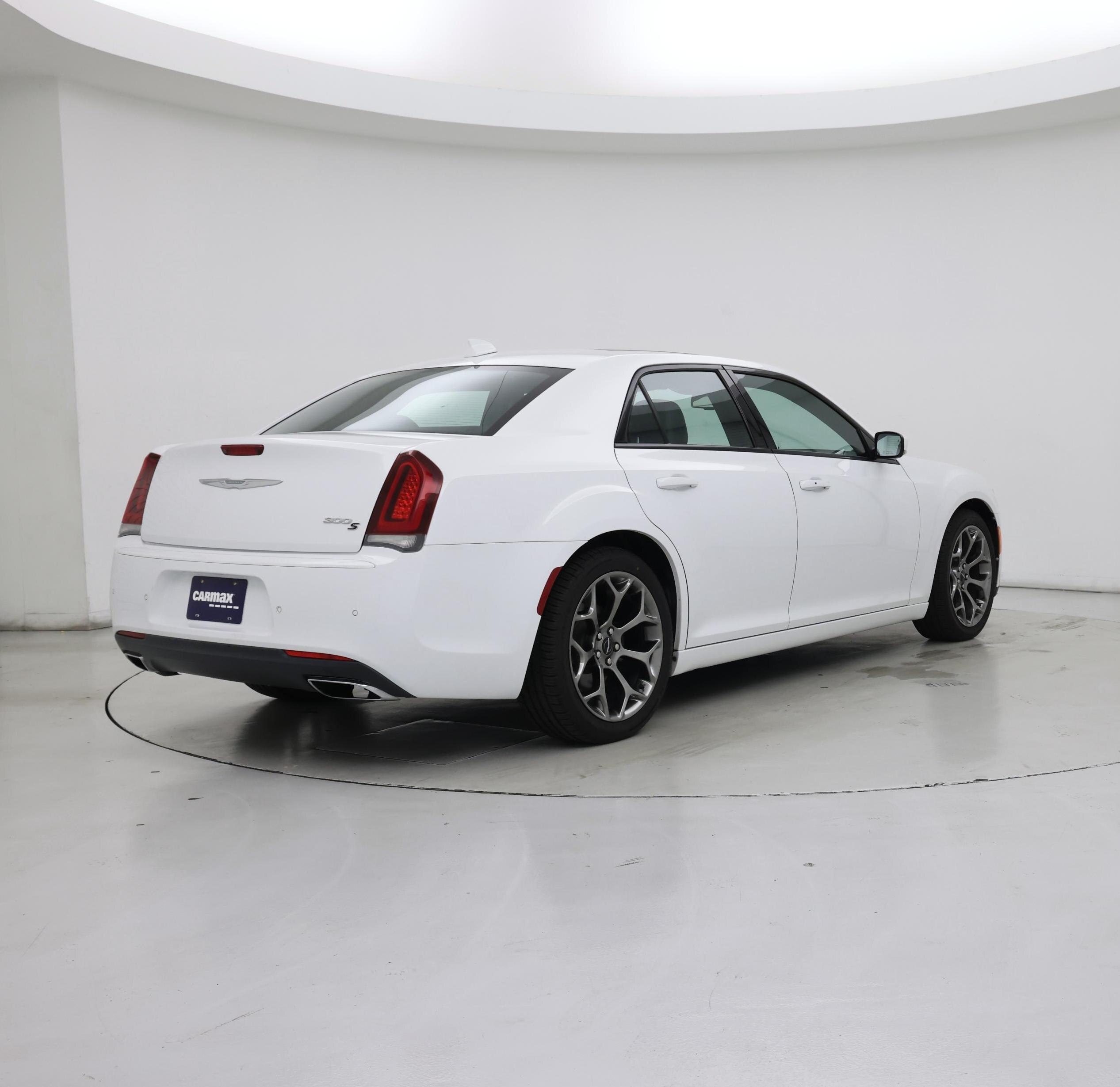 Thumbnail: 2018 Chrysler 300 - 8