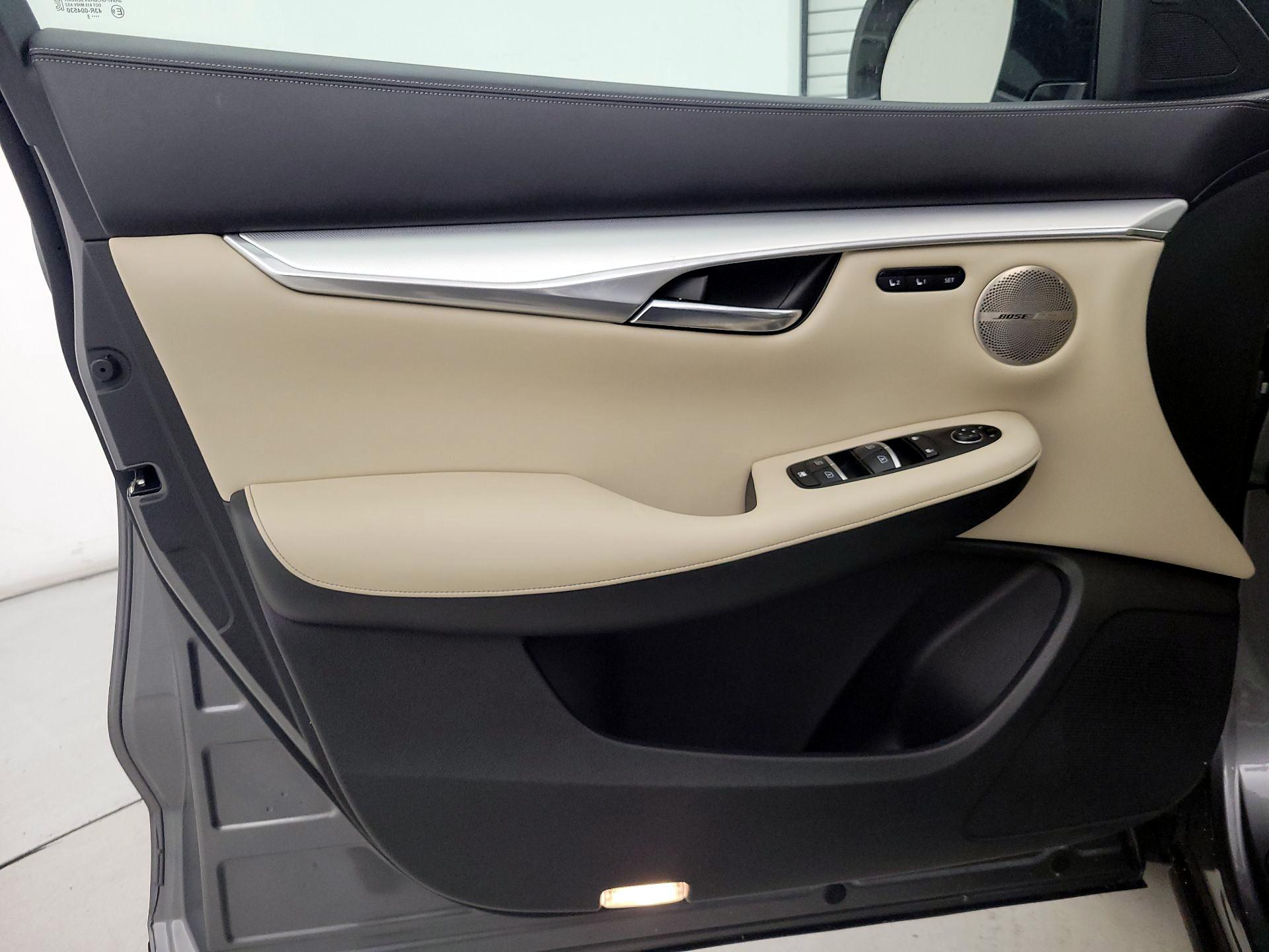 Thumbnail: 2019 INFINITI QX50 - 12