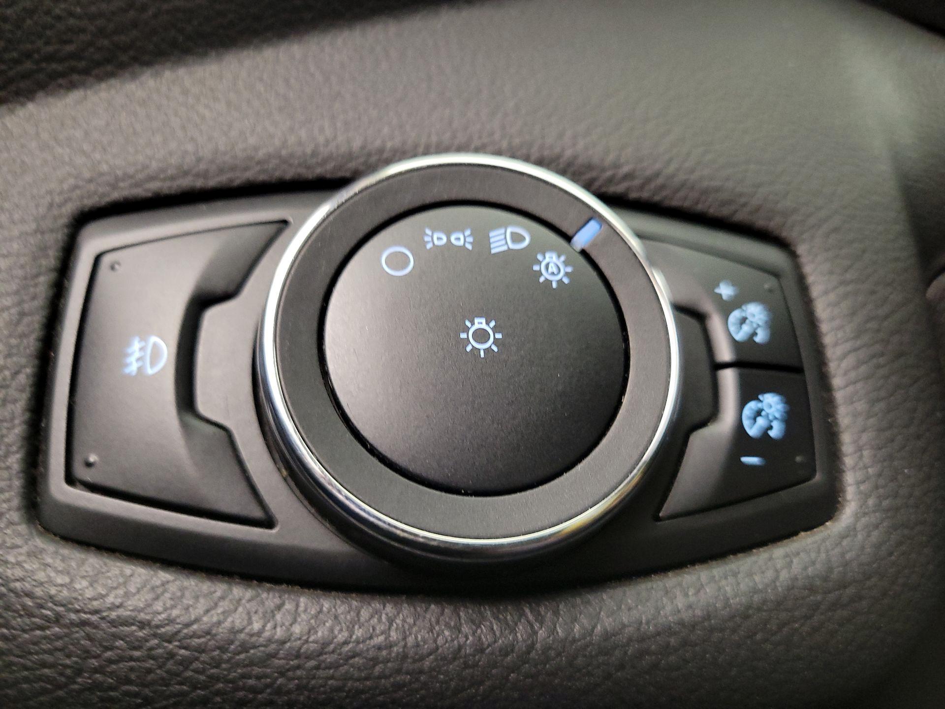 Thumbnail: 2014 Ford Escape - 13