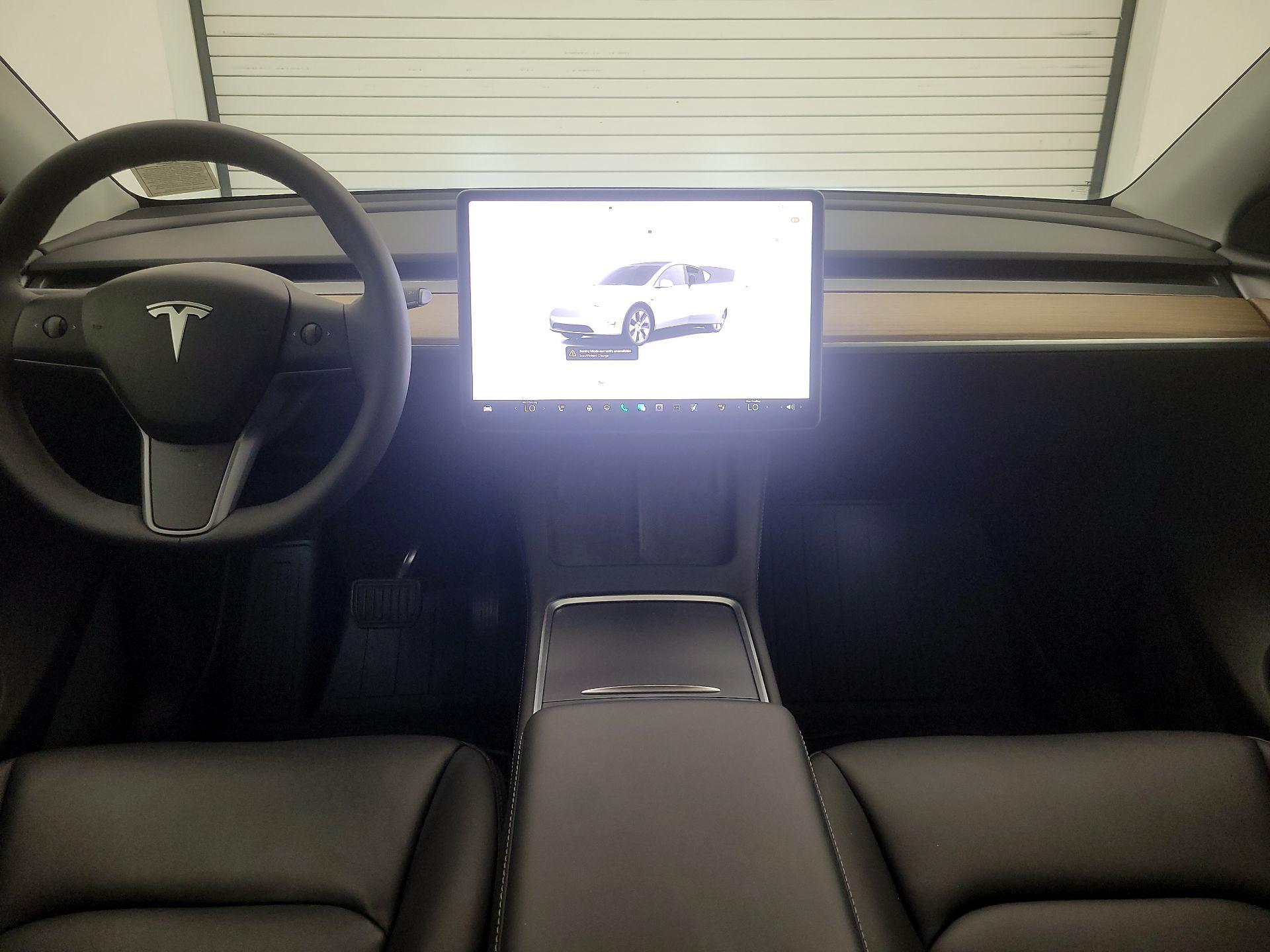 Thumbnail: 2023 Tesla Model Y - 9