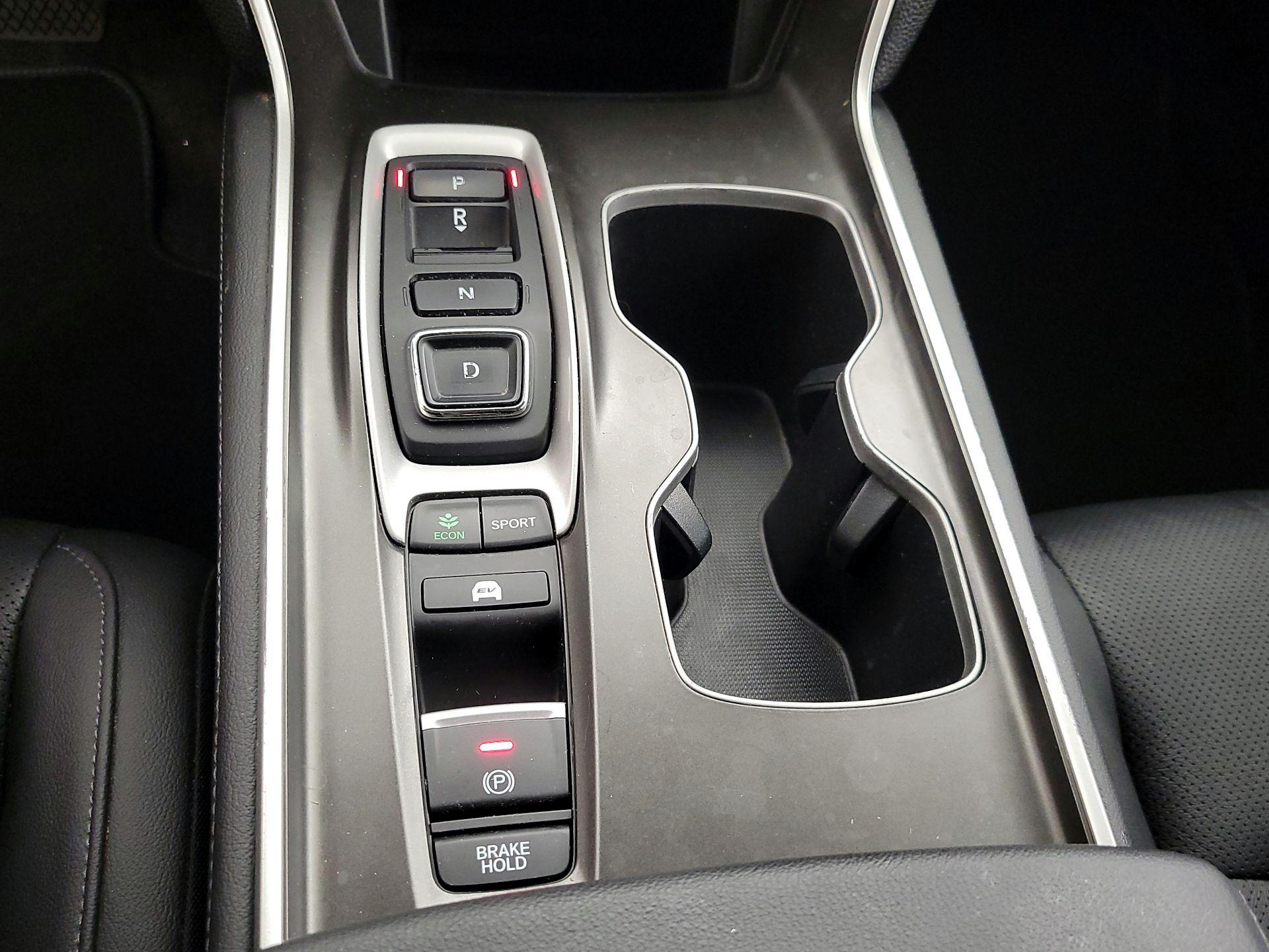 Thumbnail: 2019 Honda Accord - 17