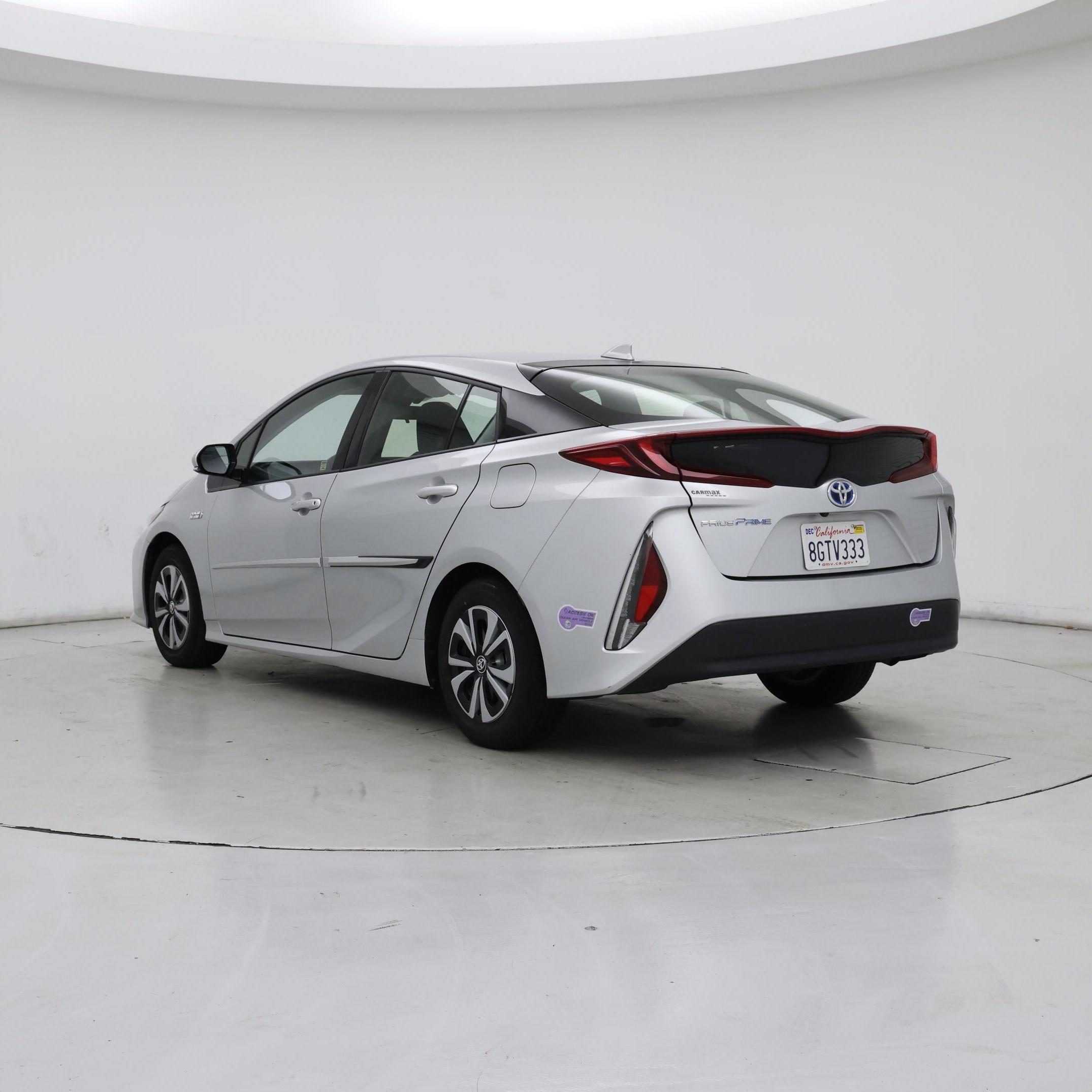 Thumbnail: 2018 Toyota Prius Prime - 2