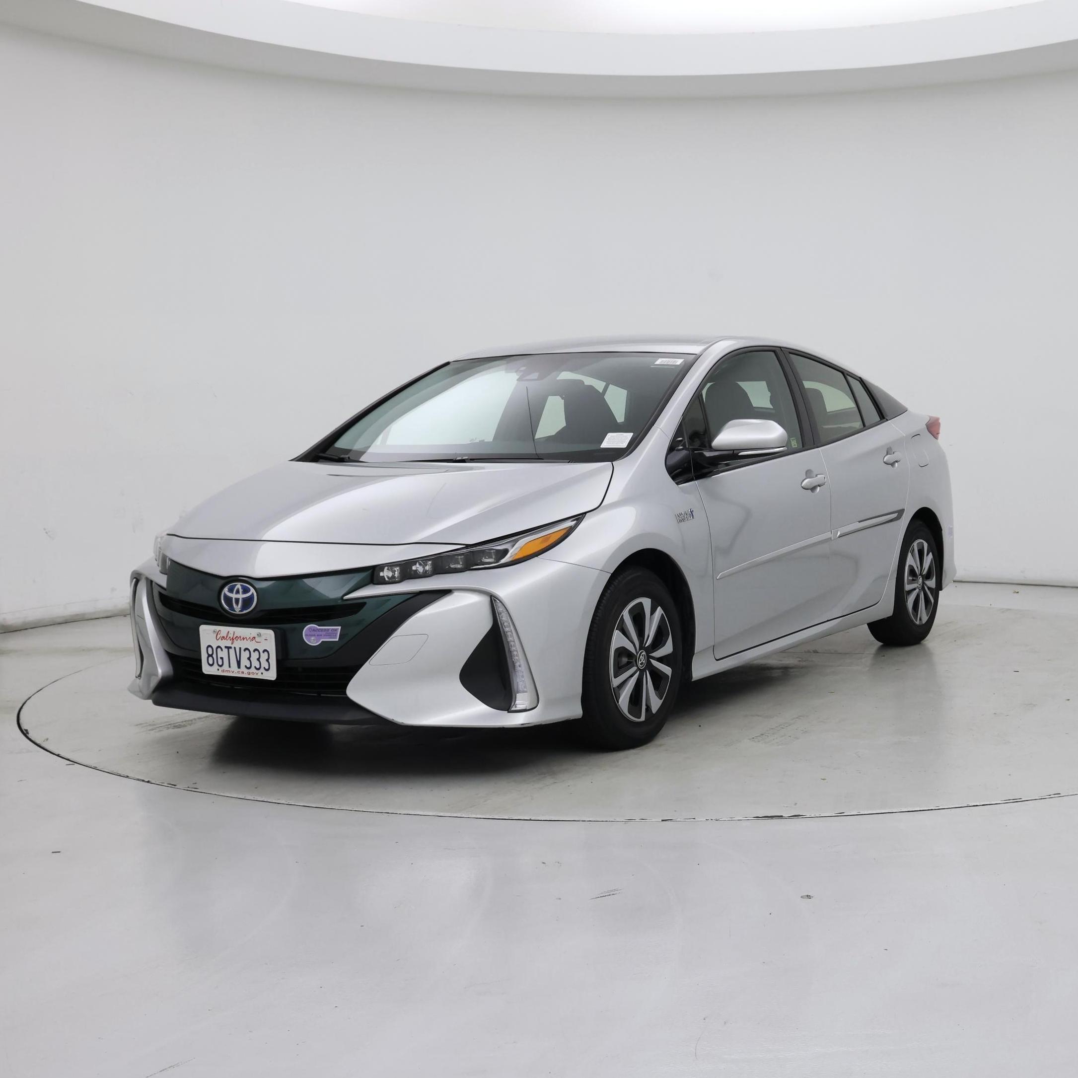 Thumbnail: 2018 Toyota Prius Prime - 4