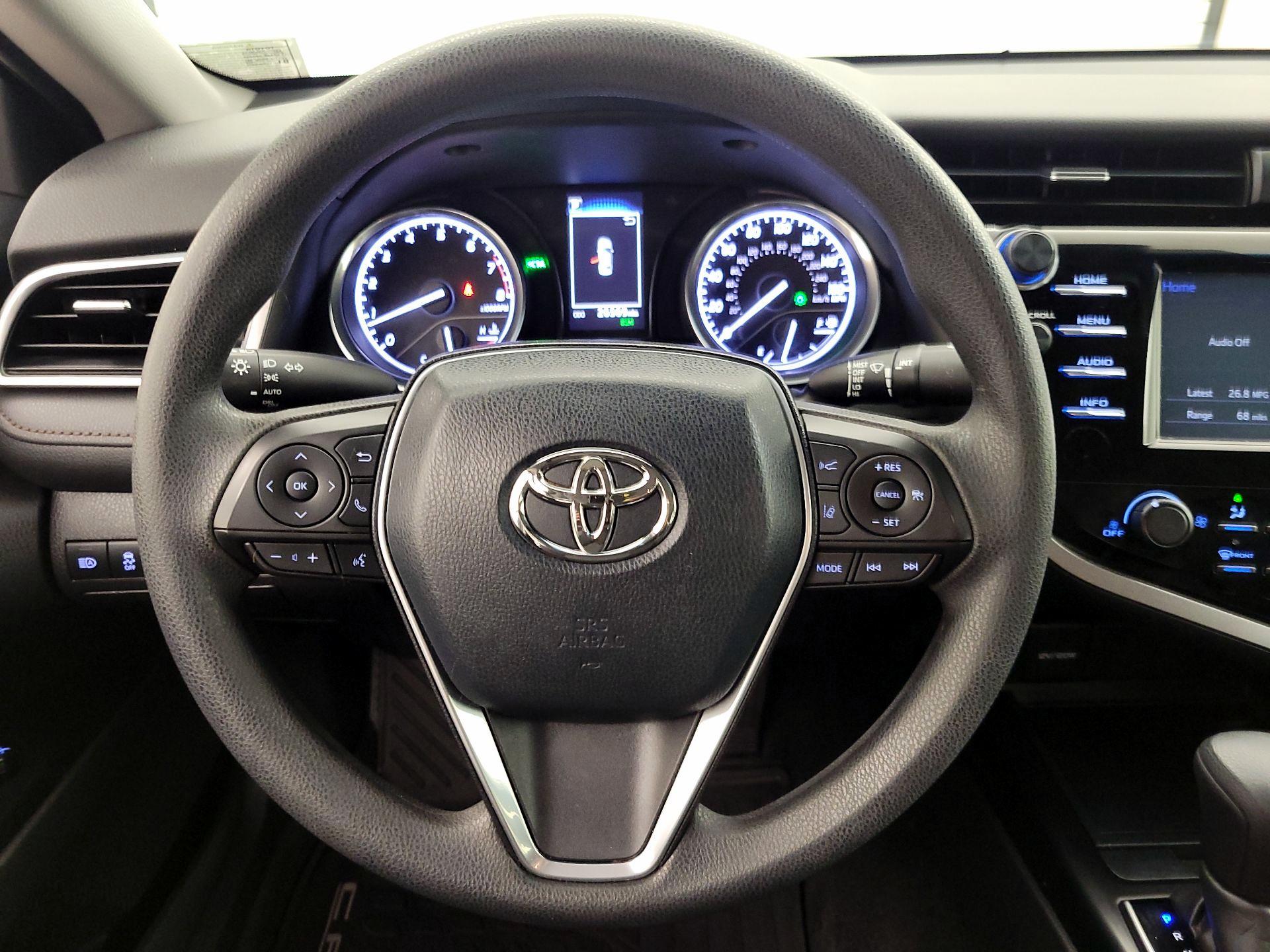 Thumbnail: 2018 Toyota Camry - 10