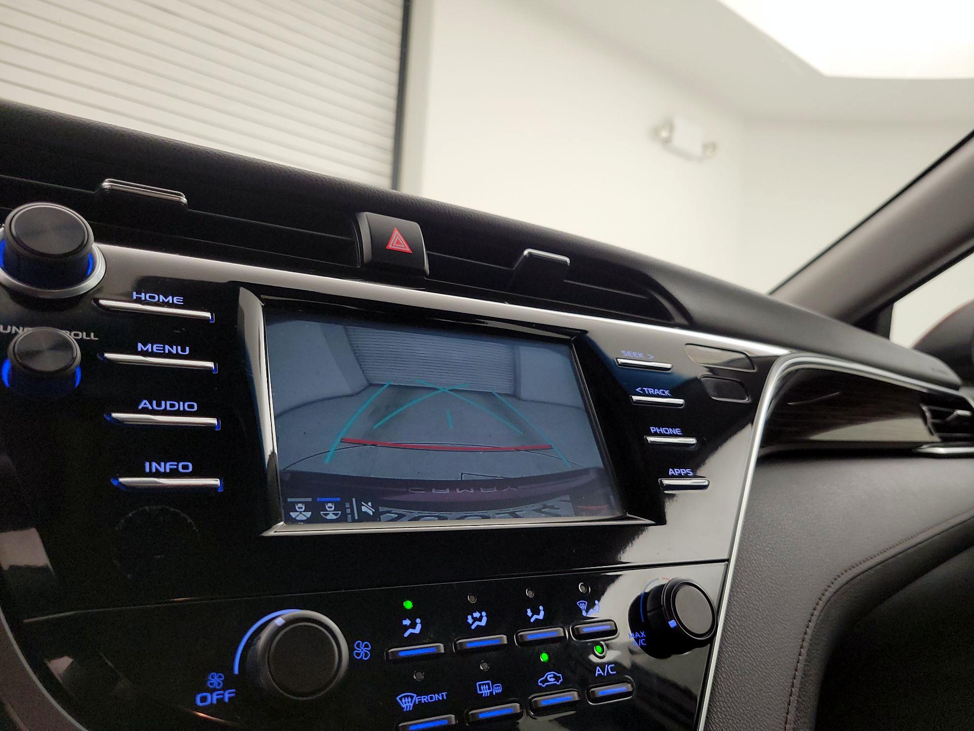 Thumbnail: 2018 Toyota Camry - 14