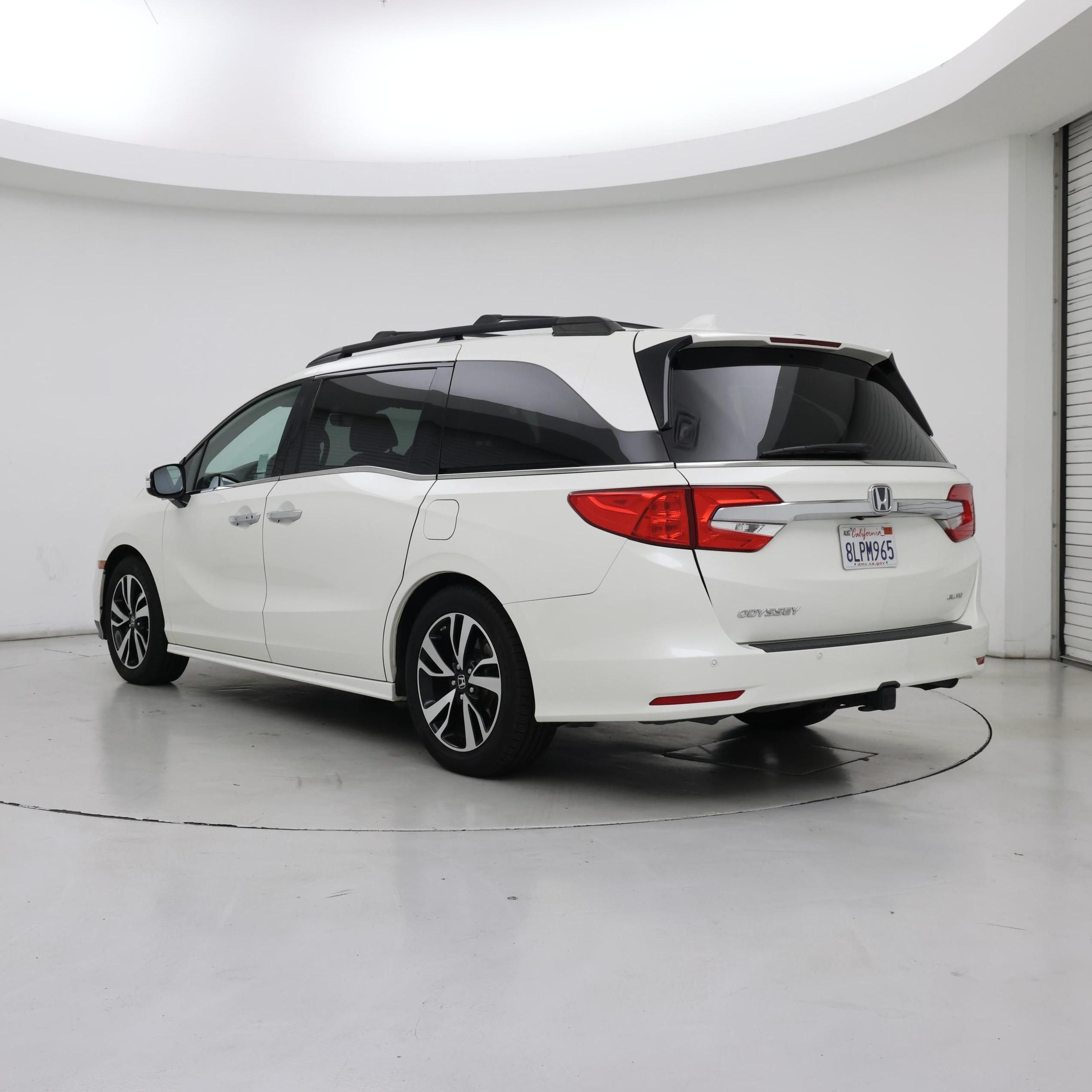 Thumbnail: 2019 Honda Odyssey - 2