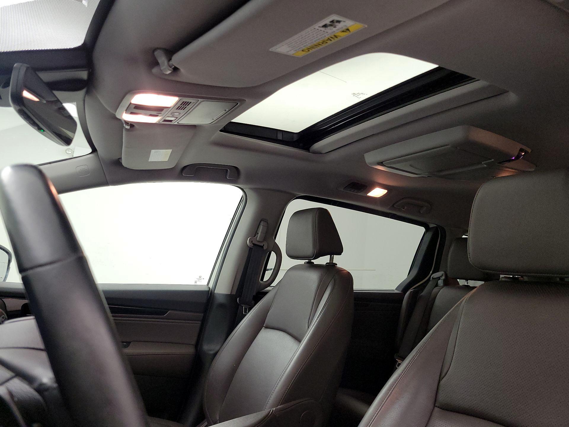 Thumbnail: 2019 Honda Odyssey - 19