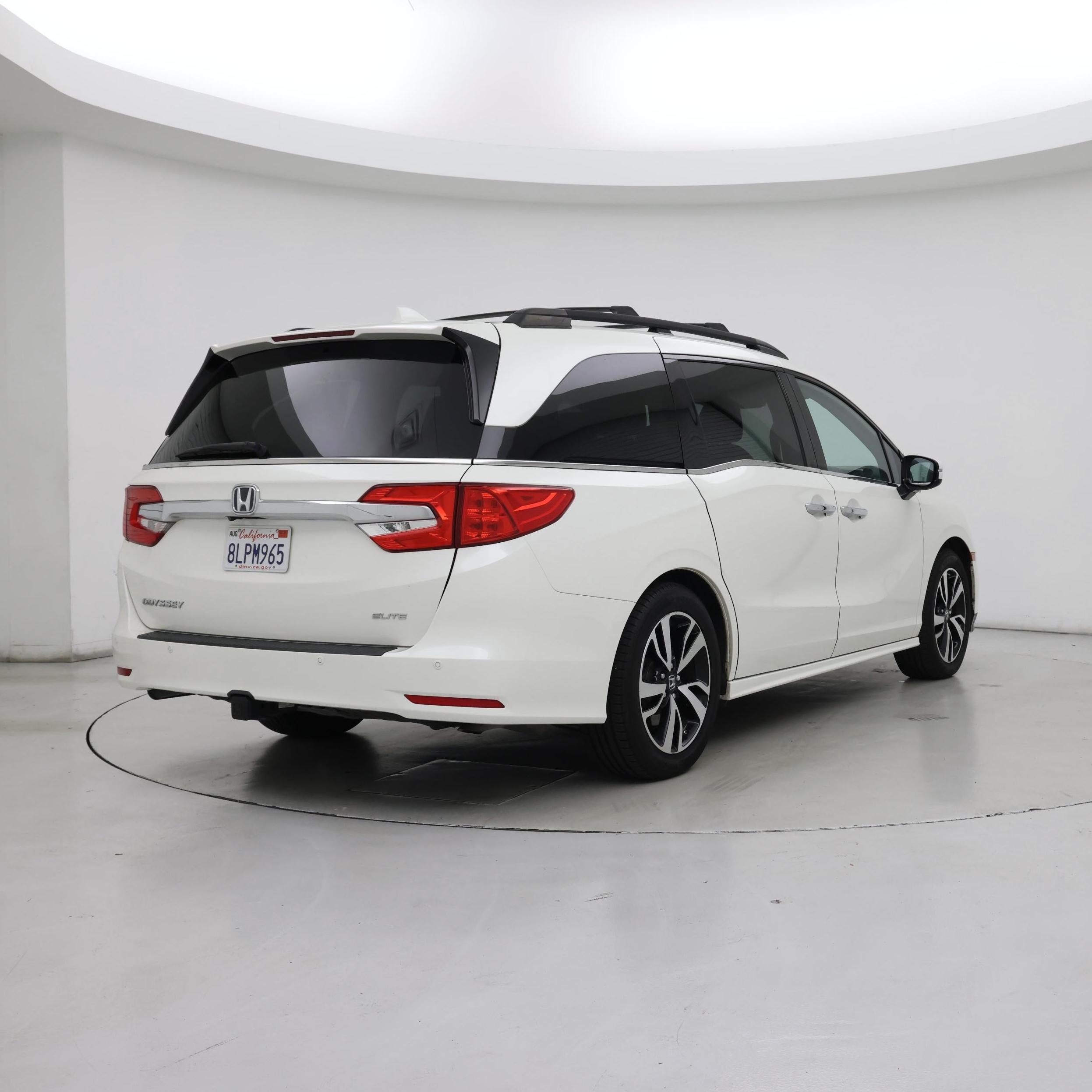 Thumbnail: 2019 Honda Odyssey - 8