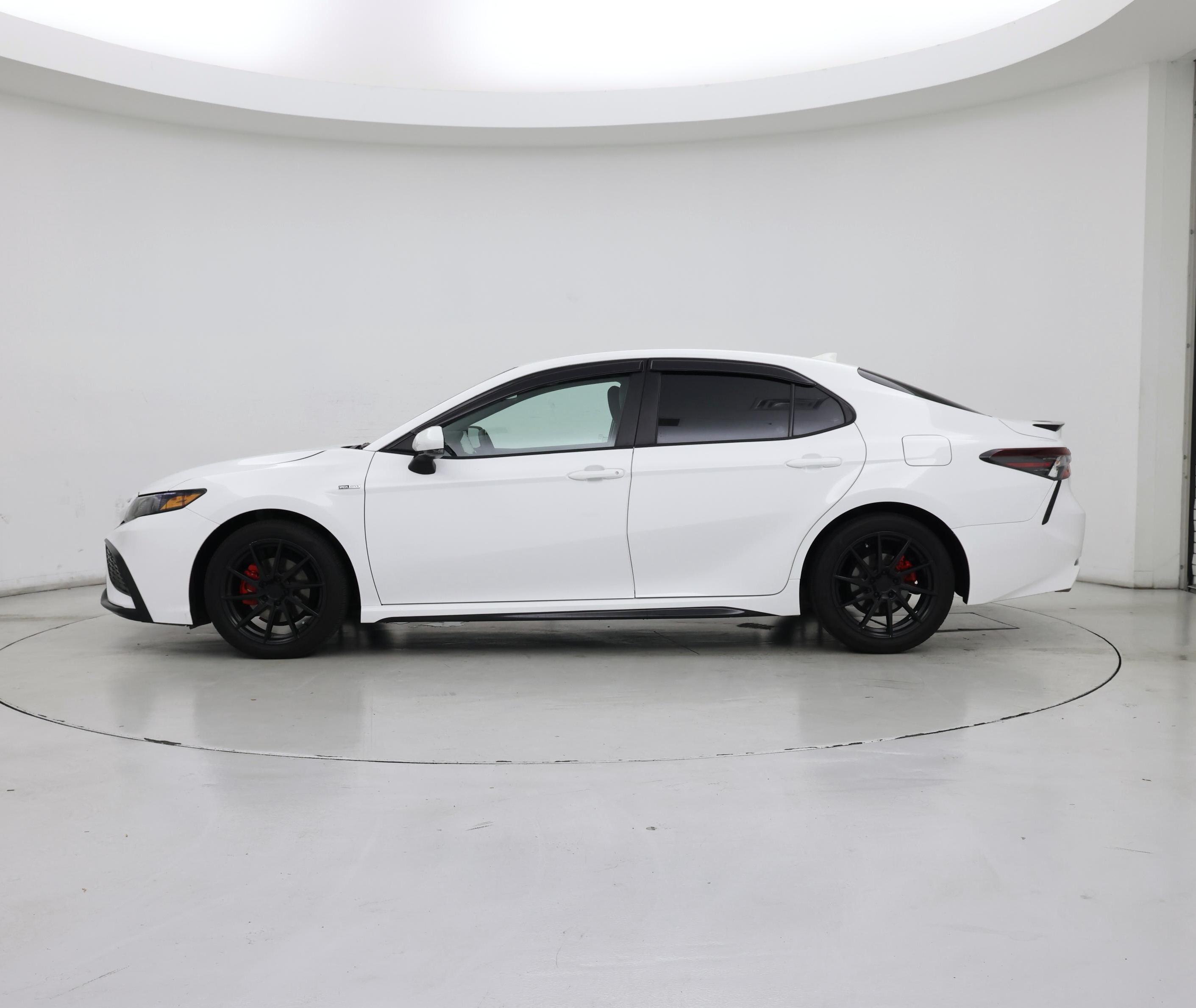 Thumbnail: 2024 Toyota Camry - 3