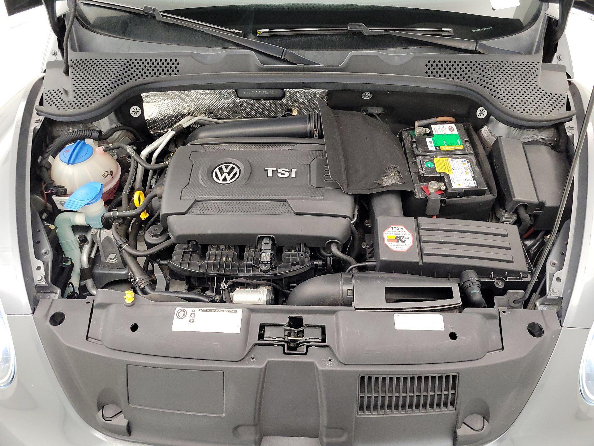 Thumbnail: 2014 Volkswagen Beetle - 20