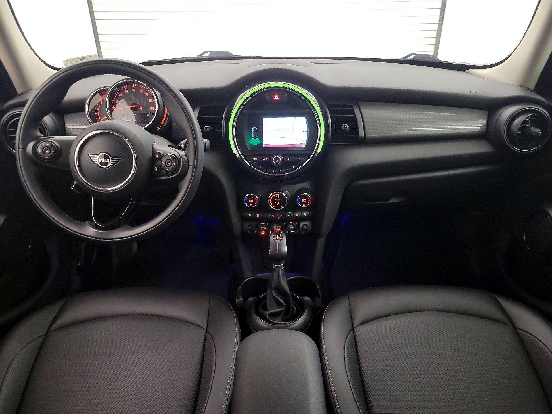 Thumbnail: 2019 MINI Cooper Hardtop - 9