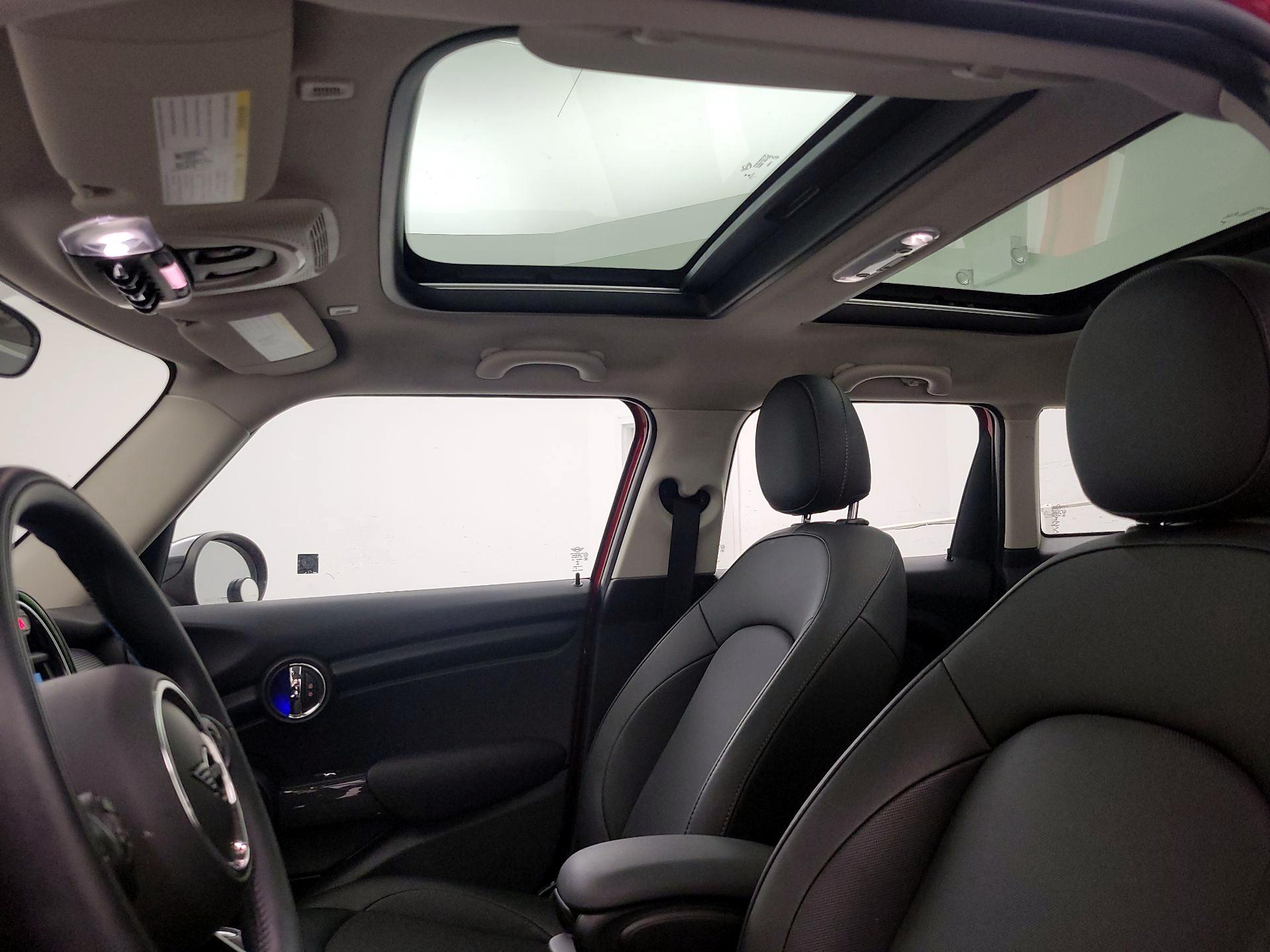 Thumbnail: 2019 MINI Cooper Hardtop - 19