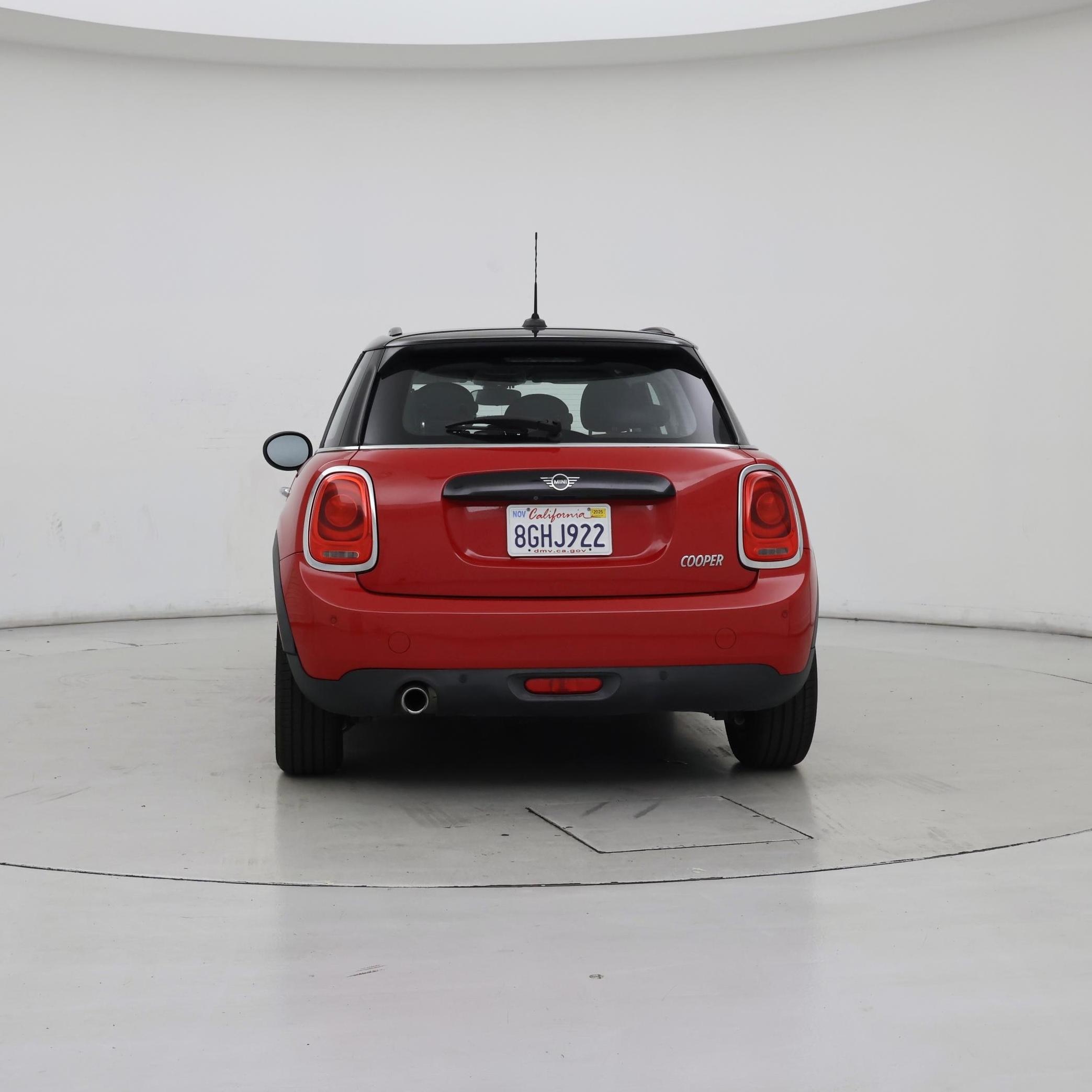 Thumbnail: 2019 MINI Cooper Hardtop - 6