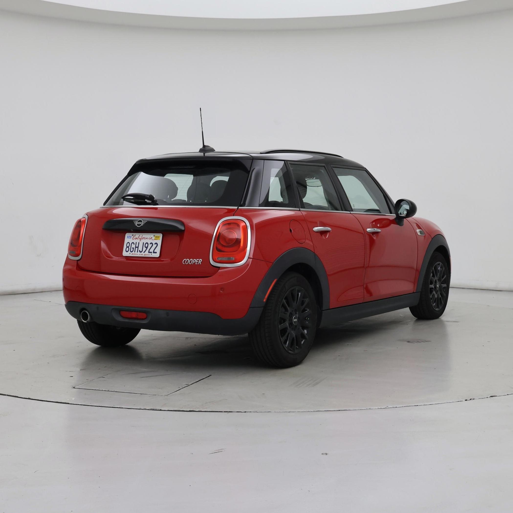 Thumbnail: 2019 MINI Cooper Hardtop - 8