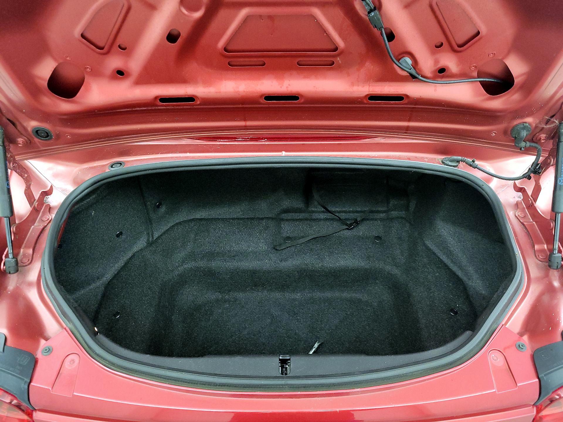 Thumbnail: 2016 Mazda MX-5 Miata - 18