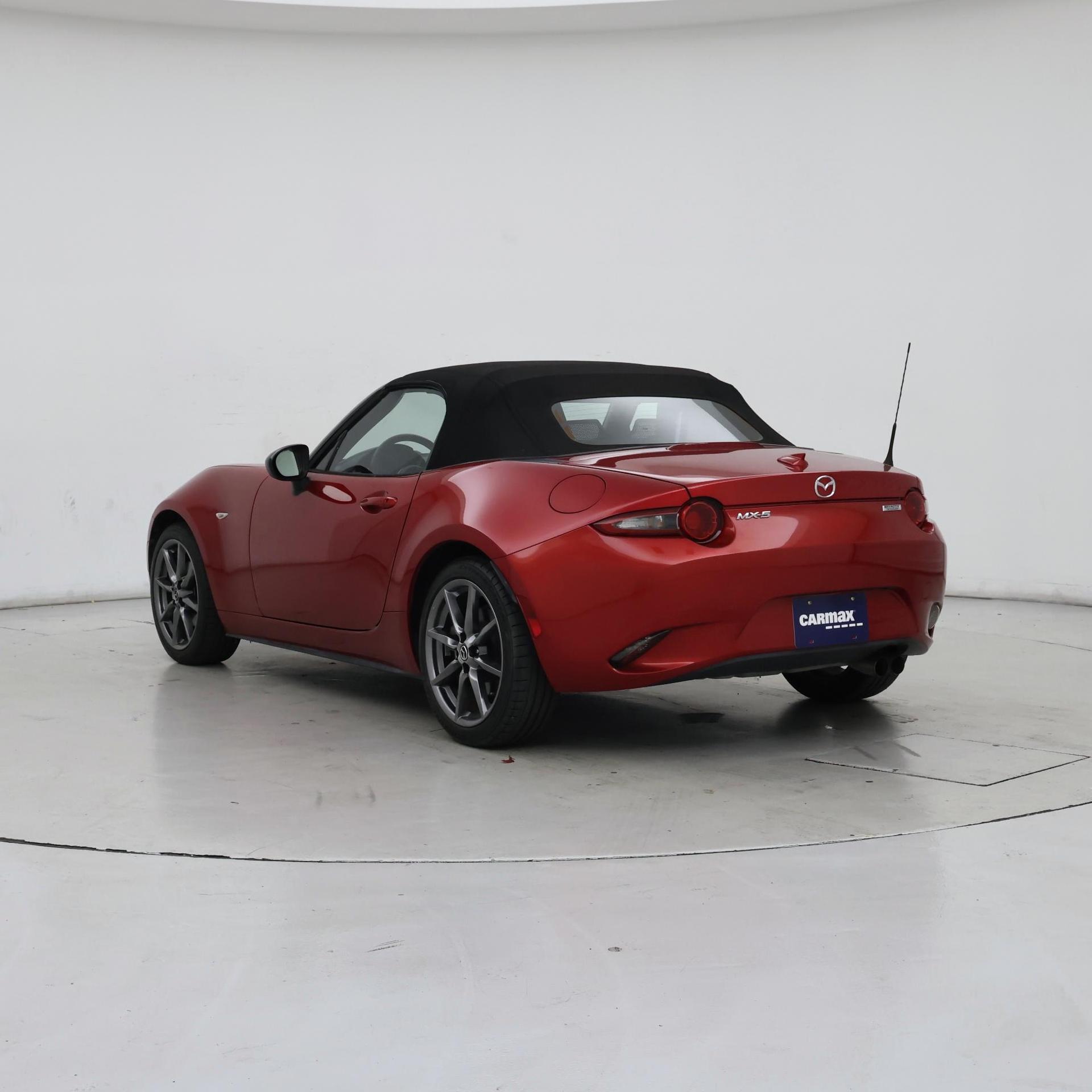Thumbnail: 2016 Mazda MX-5 Miata - 2